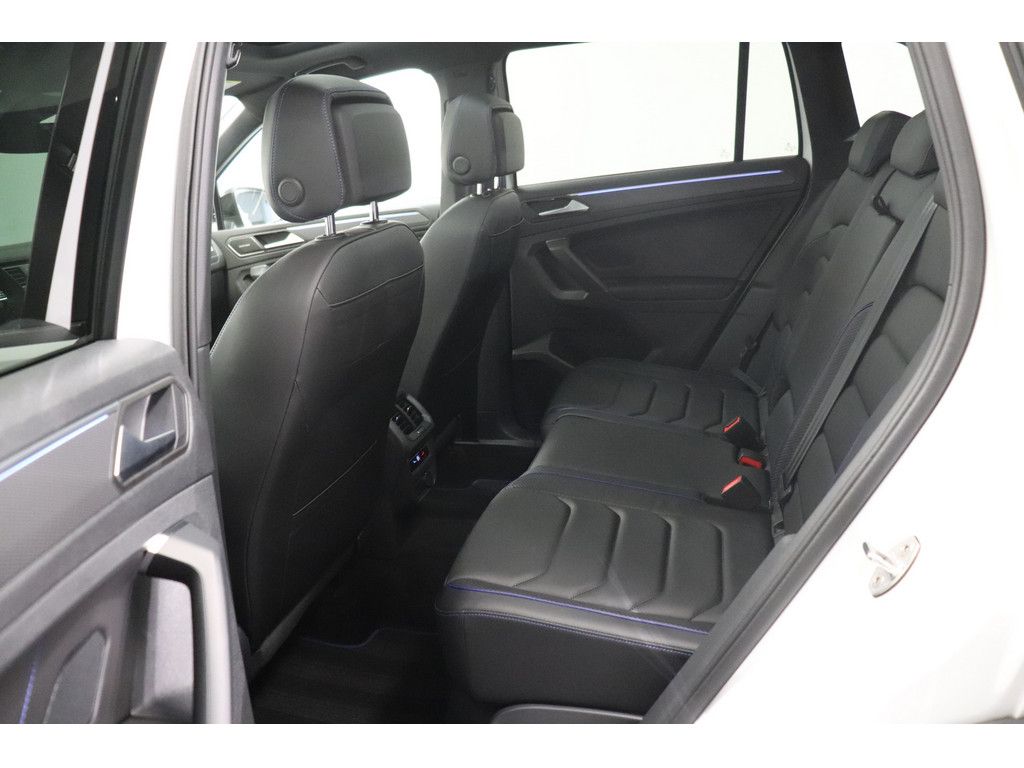 Volkswagen Tiguan R 2.0 TSI 4Motion #HARMAN #Matrix #Panora
