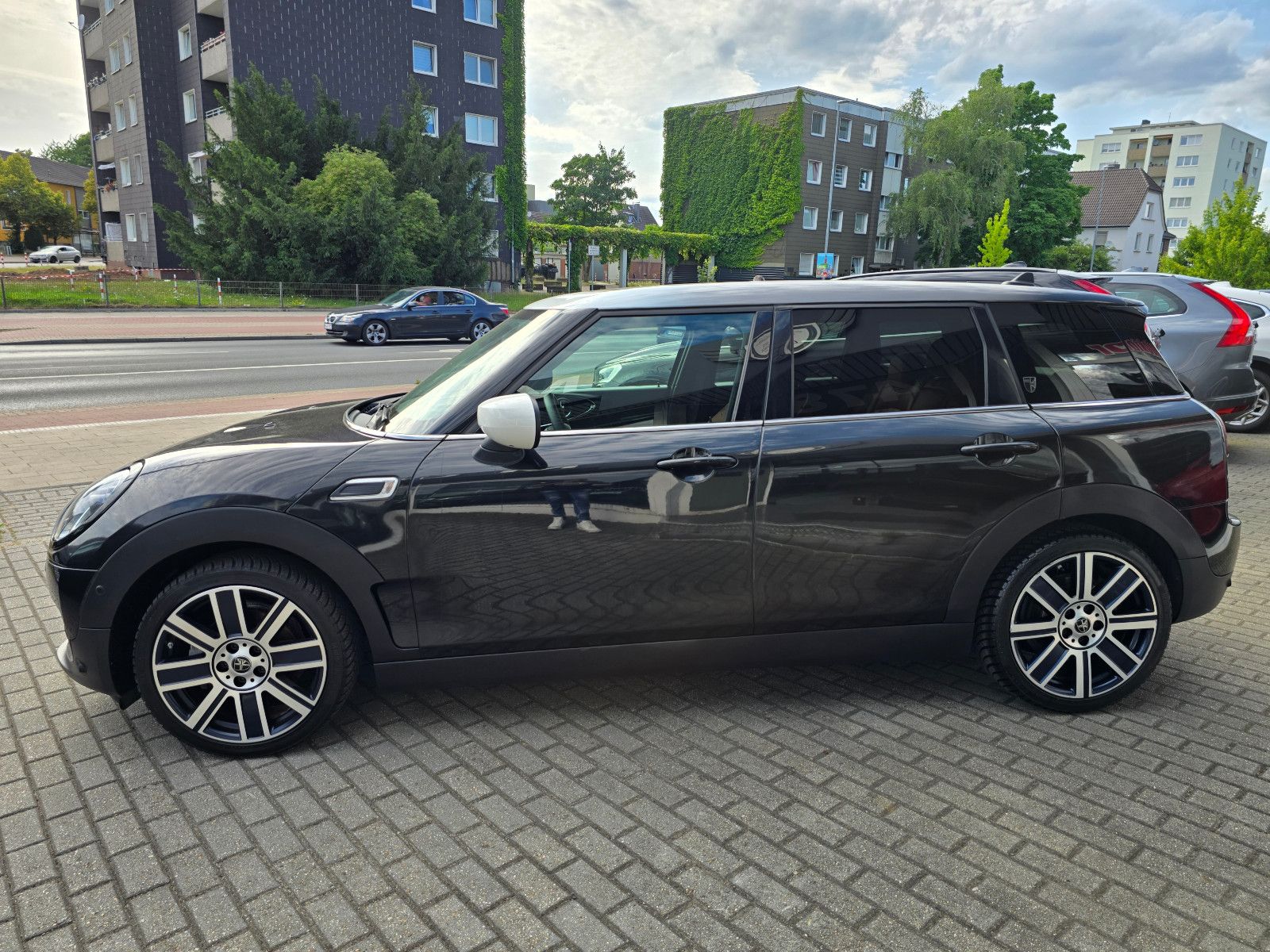 MINI COOPER Clubman MINI Yours - Samsaru's Car Outlet