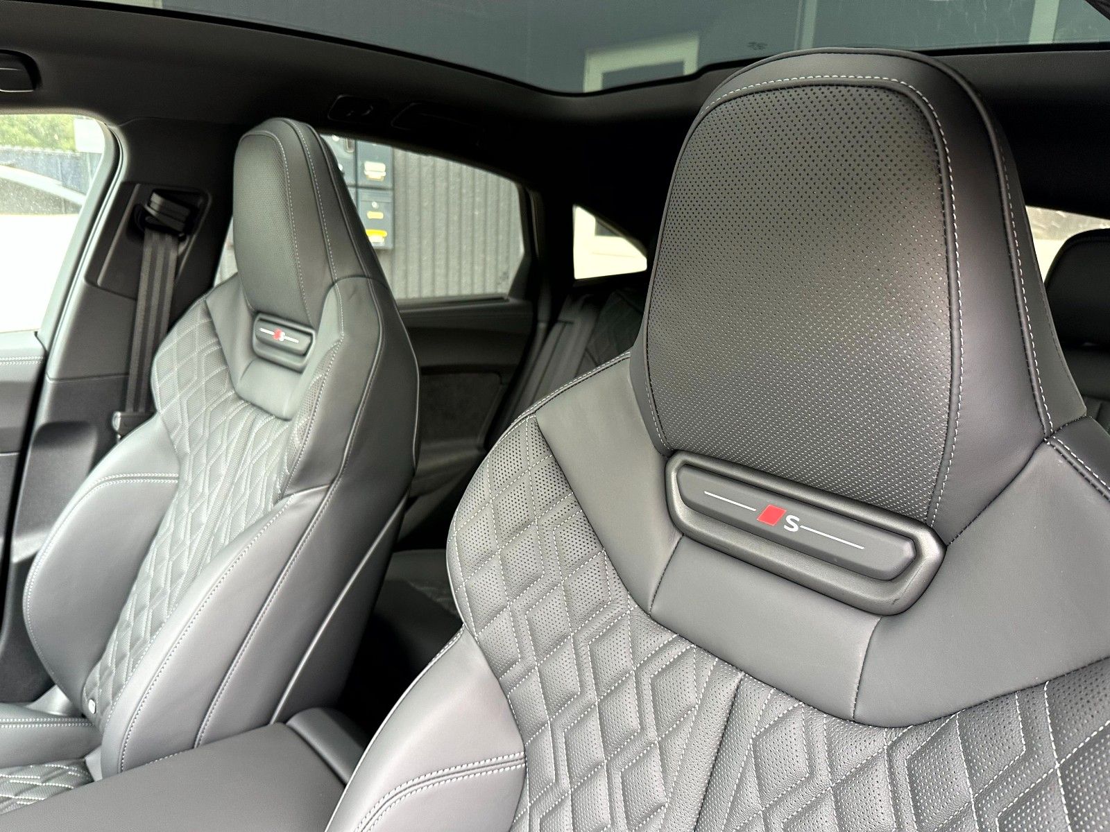 Audi A5 LIMOUSINE QUATTRO S-LINE B&Q DISPLAY AHK FULL