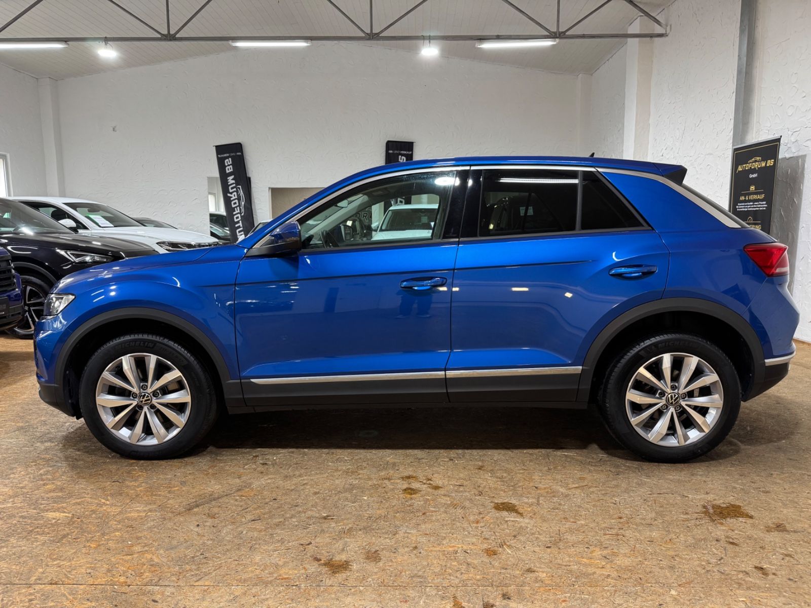 Volkswagen T-Roc Style 2.0 TDI DSG - Samsaru's Car Outlet