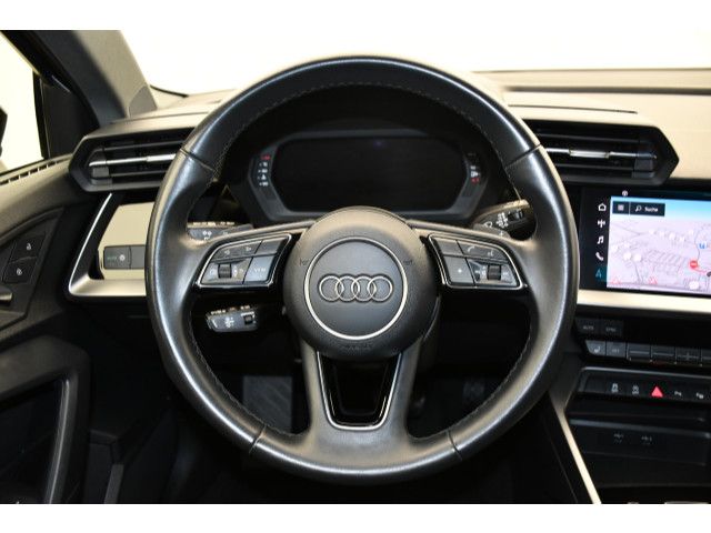 Audi A3 Sportback 30 TFSI S tronic NAVI/LED/SITZHZ