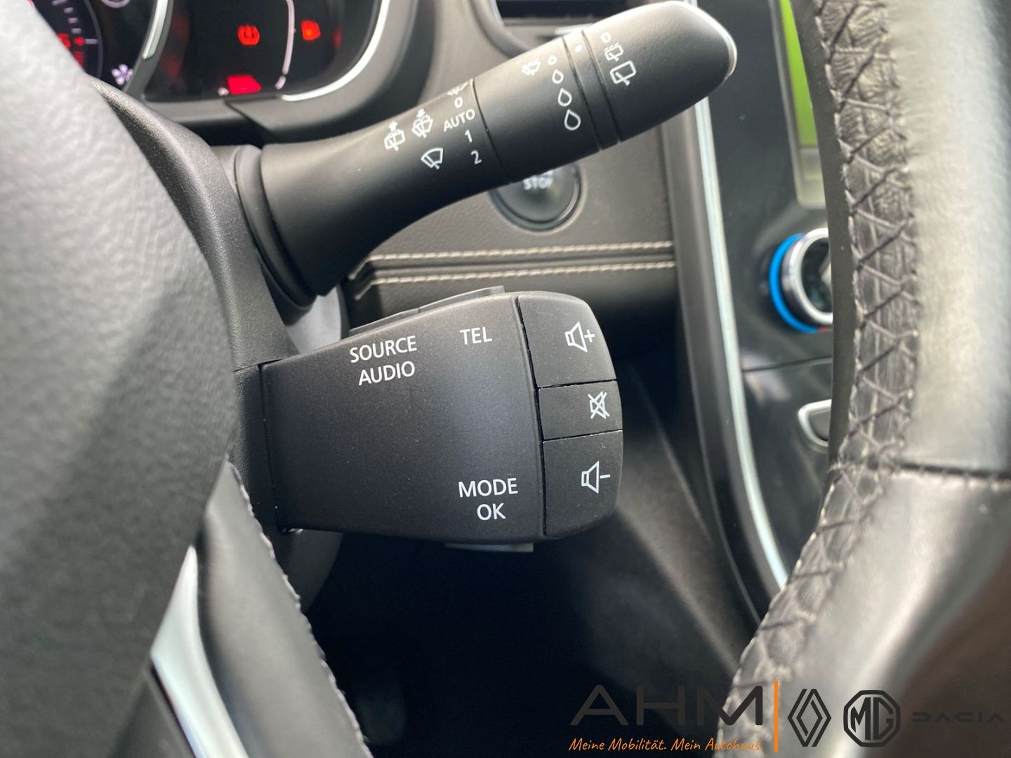 Renault Scenic IV BOSE Edition BLUE dCi - Samsaru's Car Outlet