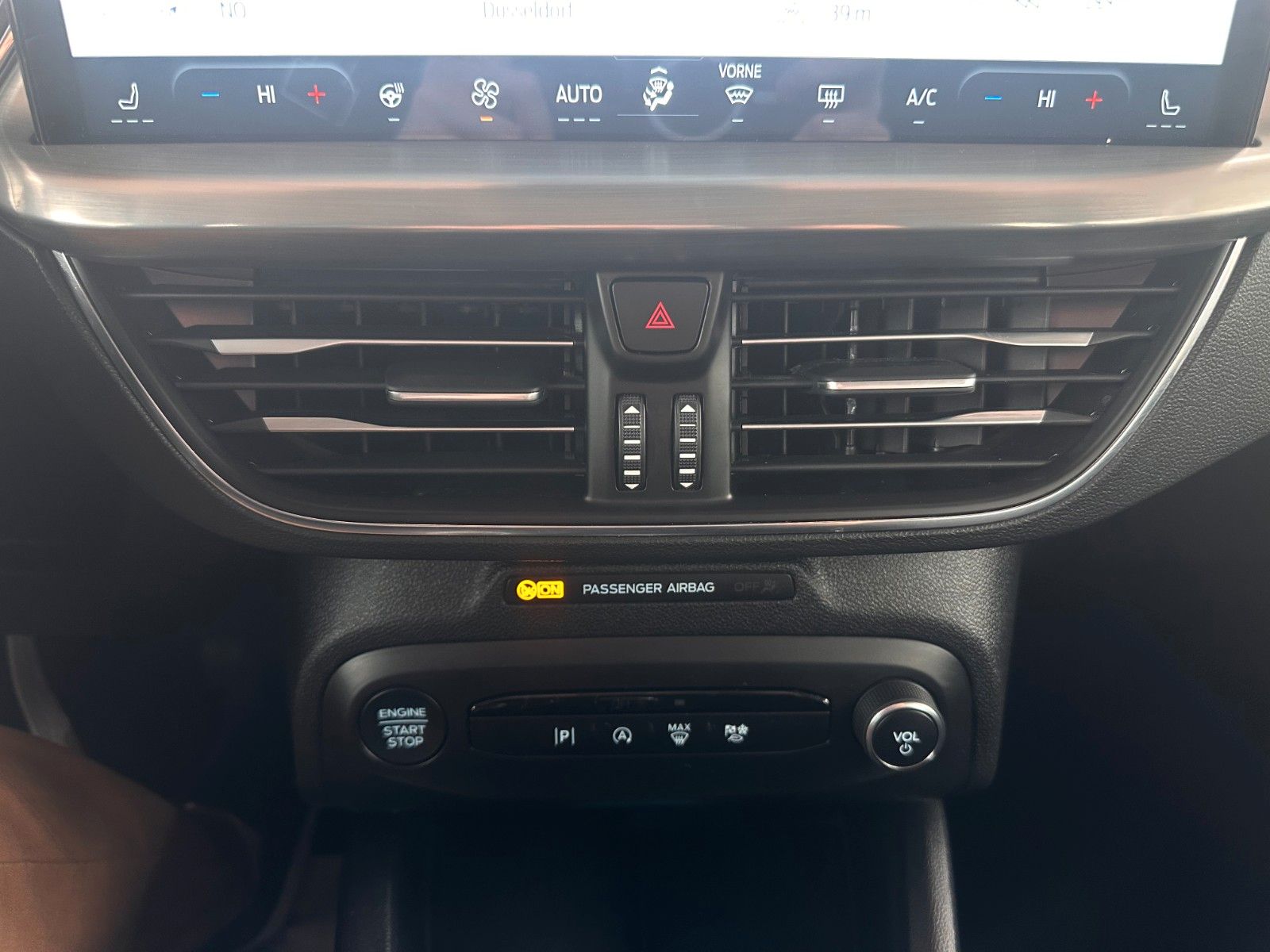 Ford Focus Lim. Titanium| Navi | LED | Assistenzpaket