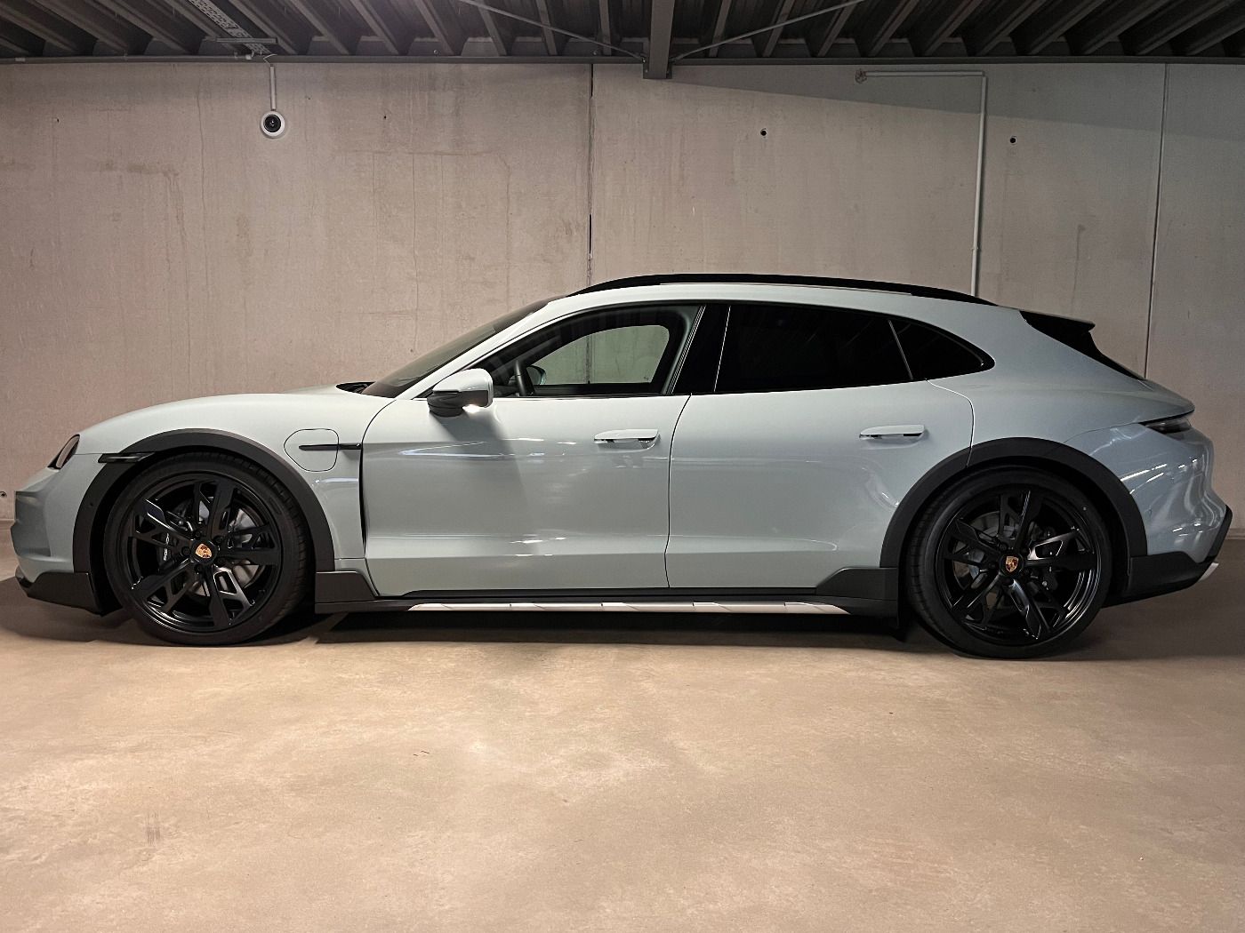 Porsche Taycan 4 Cross Turismo | InnoDrive |