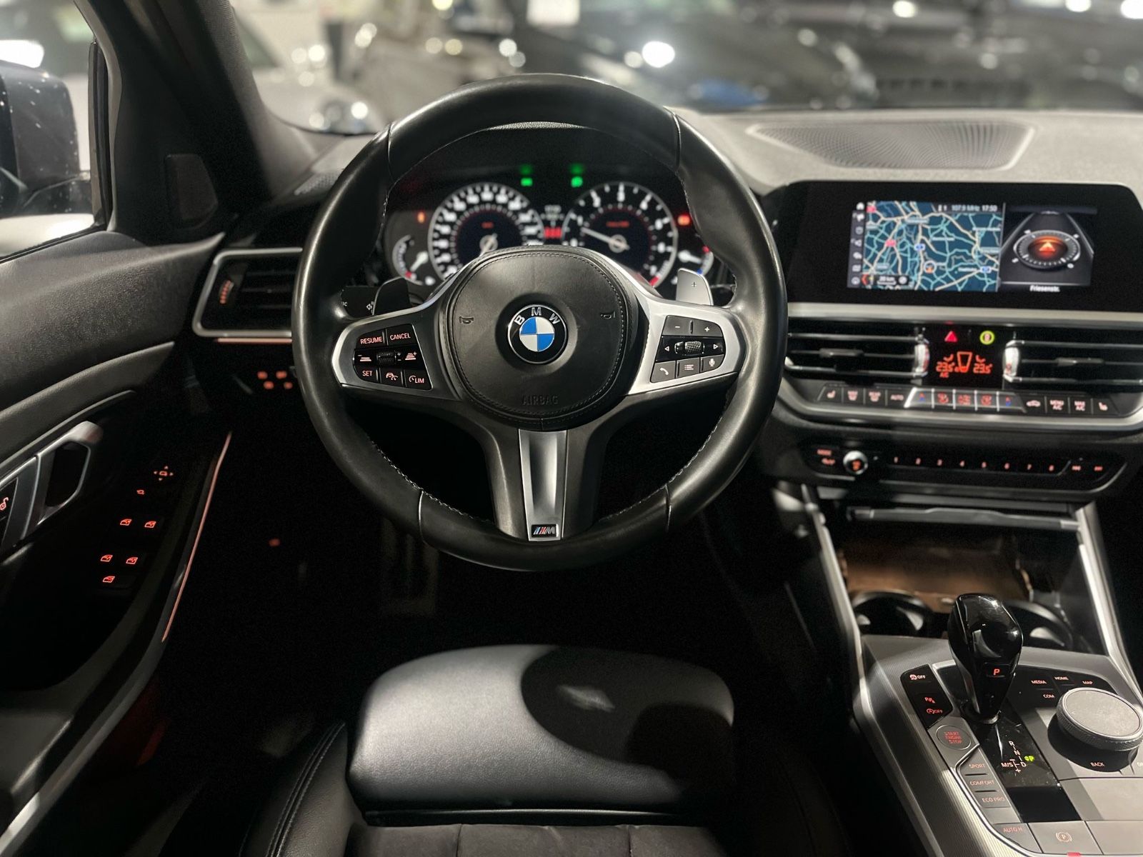 BMW 330 i Touring M Sport - Samsaru's Car Outlet