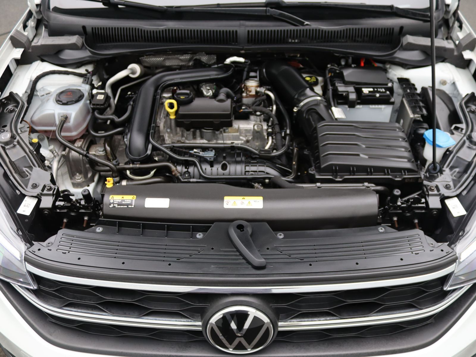 Volkswagen Taigo Life 1.0 TSI - Samsaru's Car Outlet