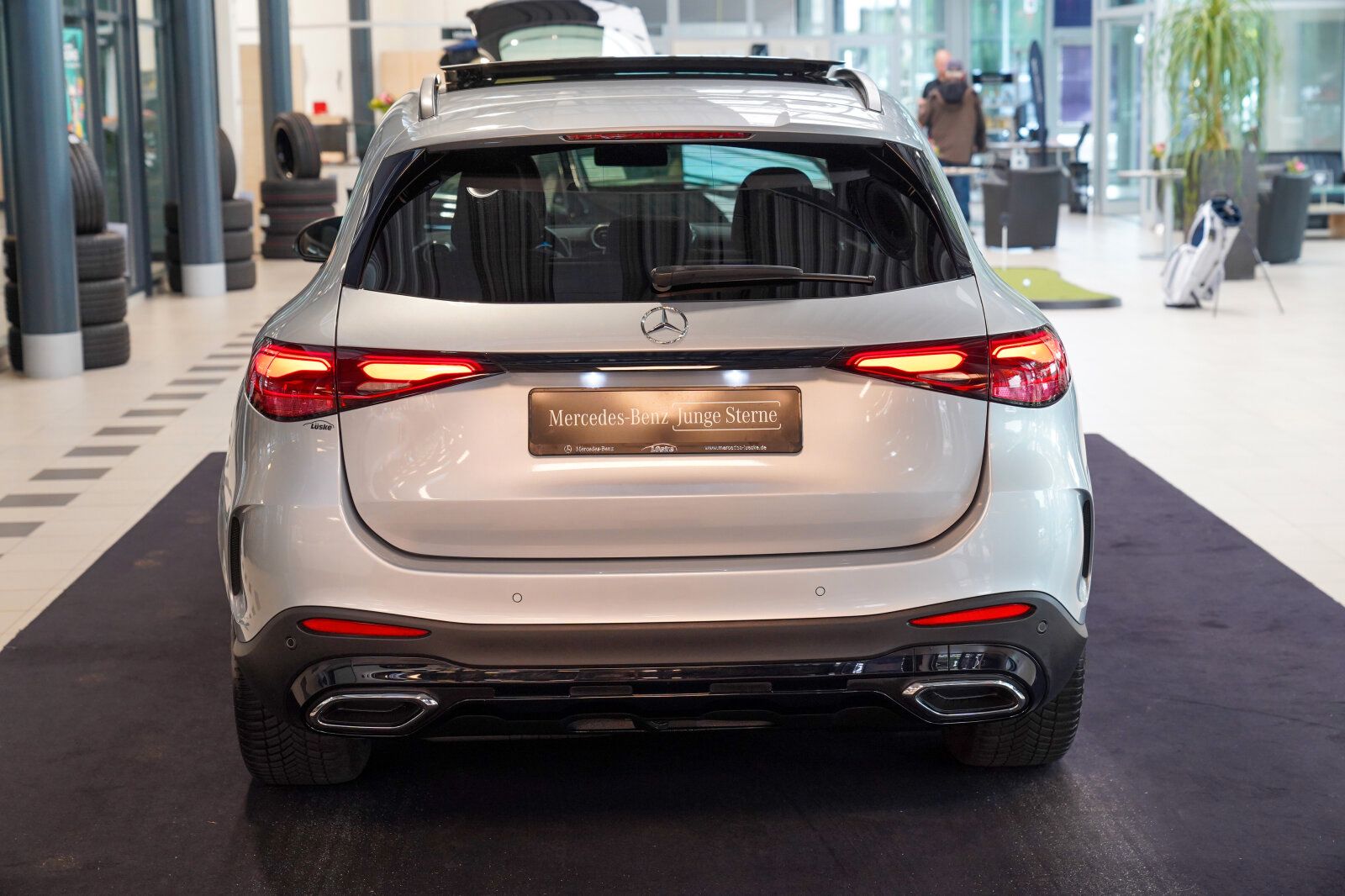 Mercedes-Benz GLC 300 d 4M AMG Line Night Pano DISTRONIC AHK