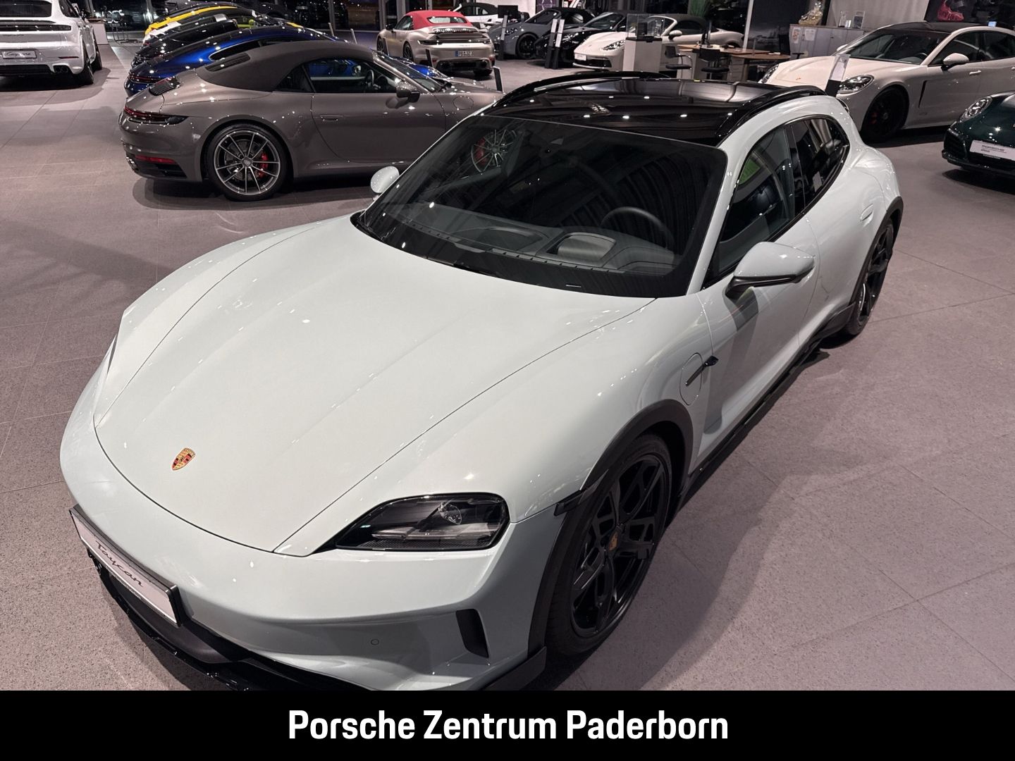 Porsche Taycan 4 Cross Turismo LED-Matrix Surround-View