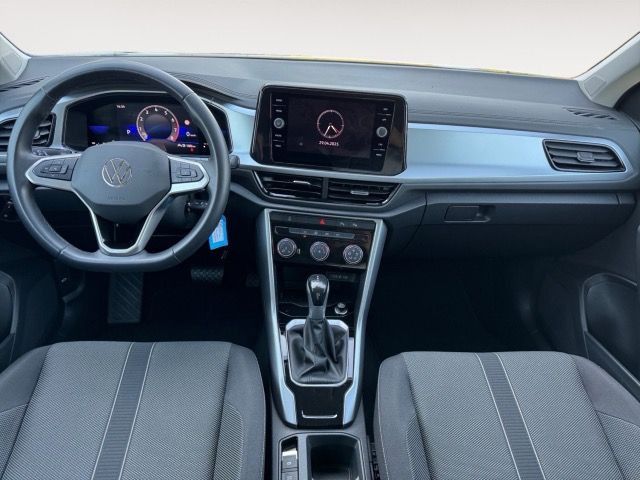 Volkswagen T-Roc 1.5 TSI DSG Life - Samsaru's Car Outlet