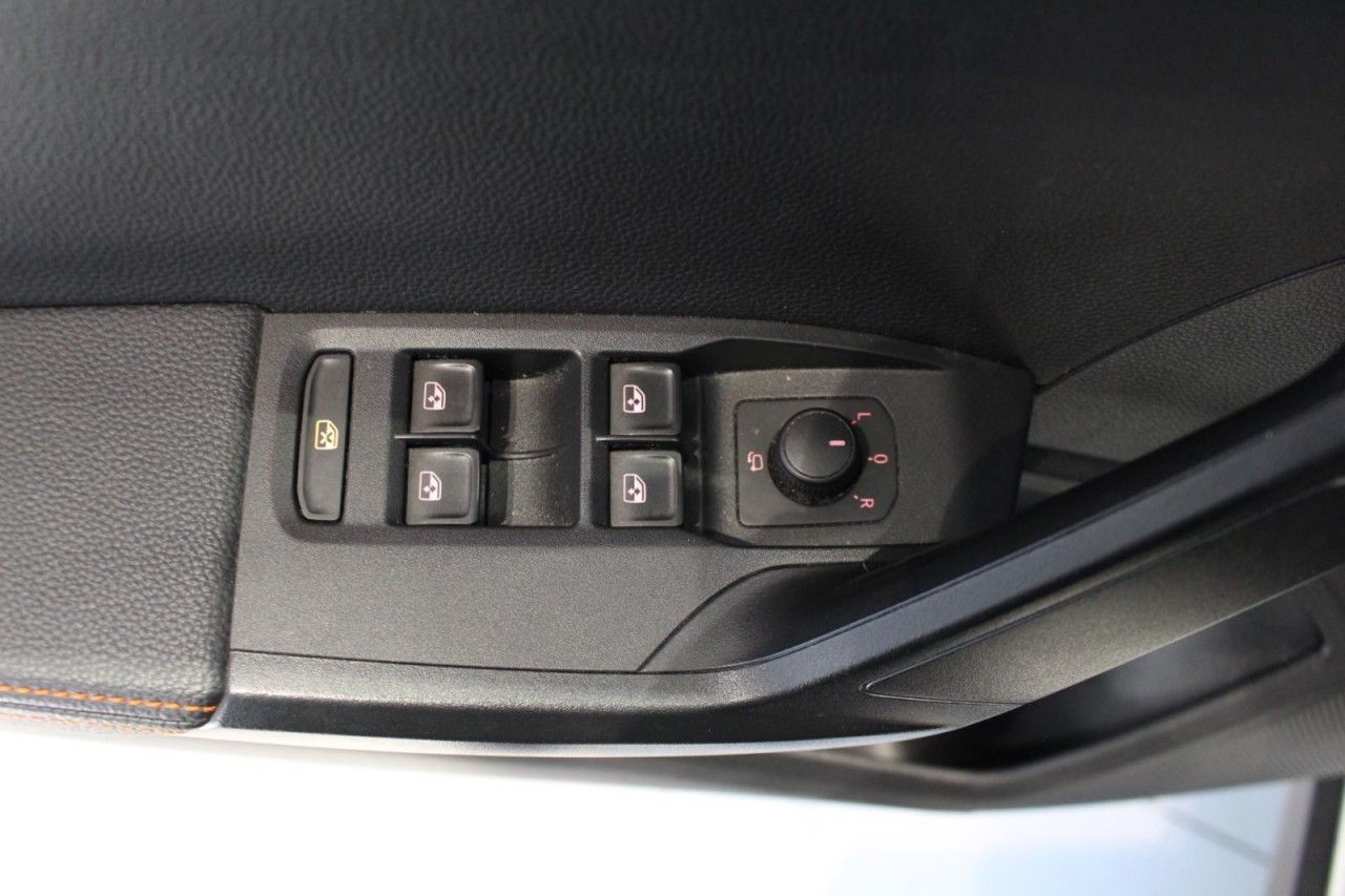 Seat Arona FR 1.0 TSI DSG AHK+GJR+DINAMICA+LED+ACC