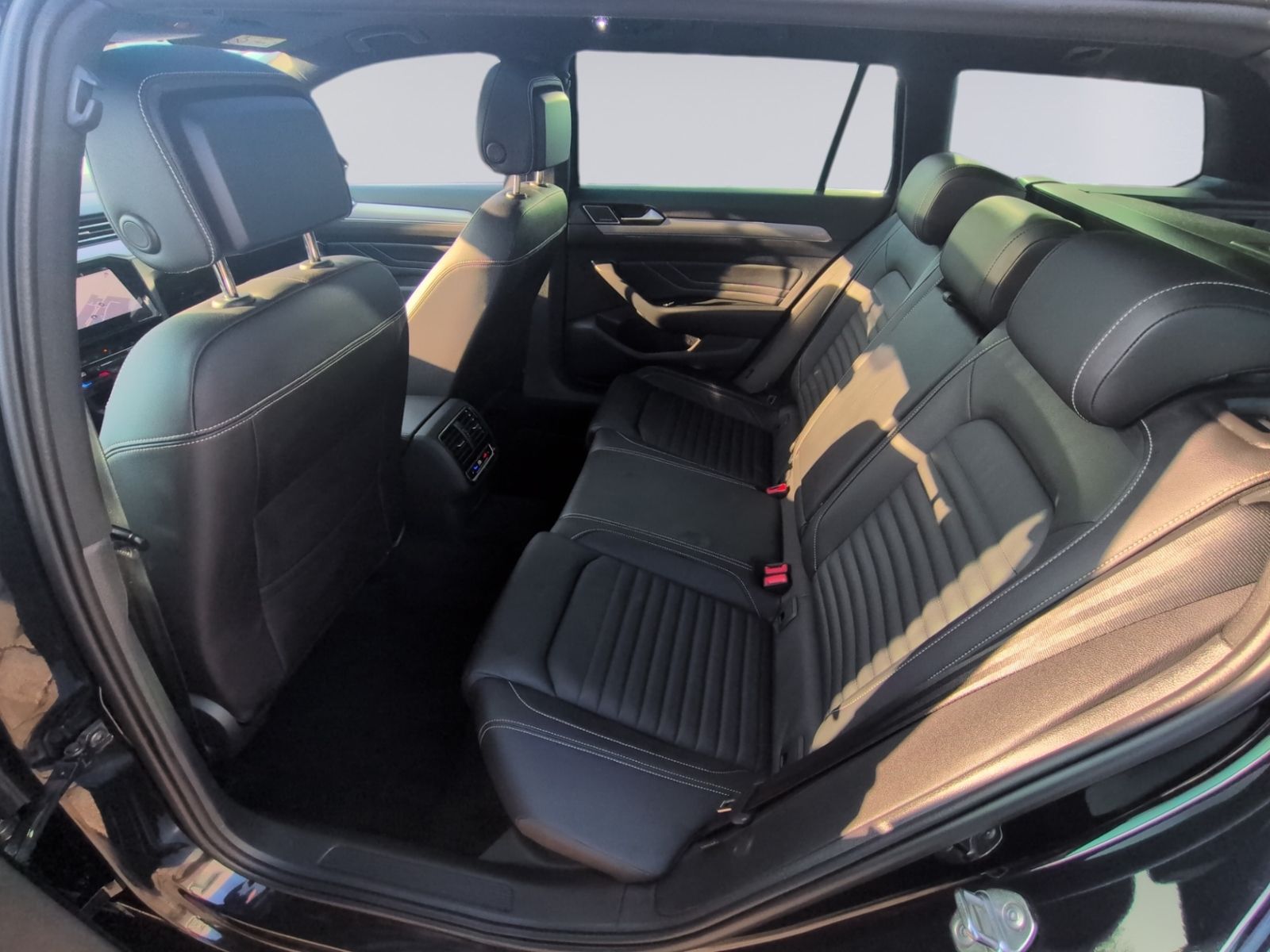 Volkswagen Passat Variant 2.0TDI DSG 4MOTION+LEDER+AHK AHK