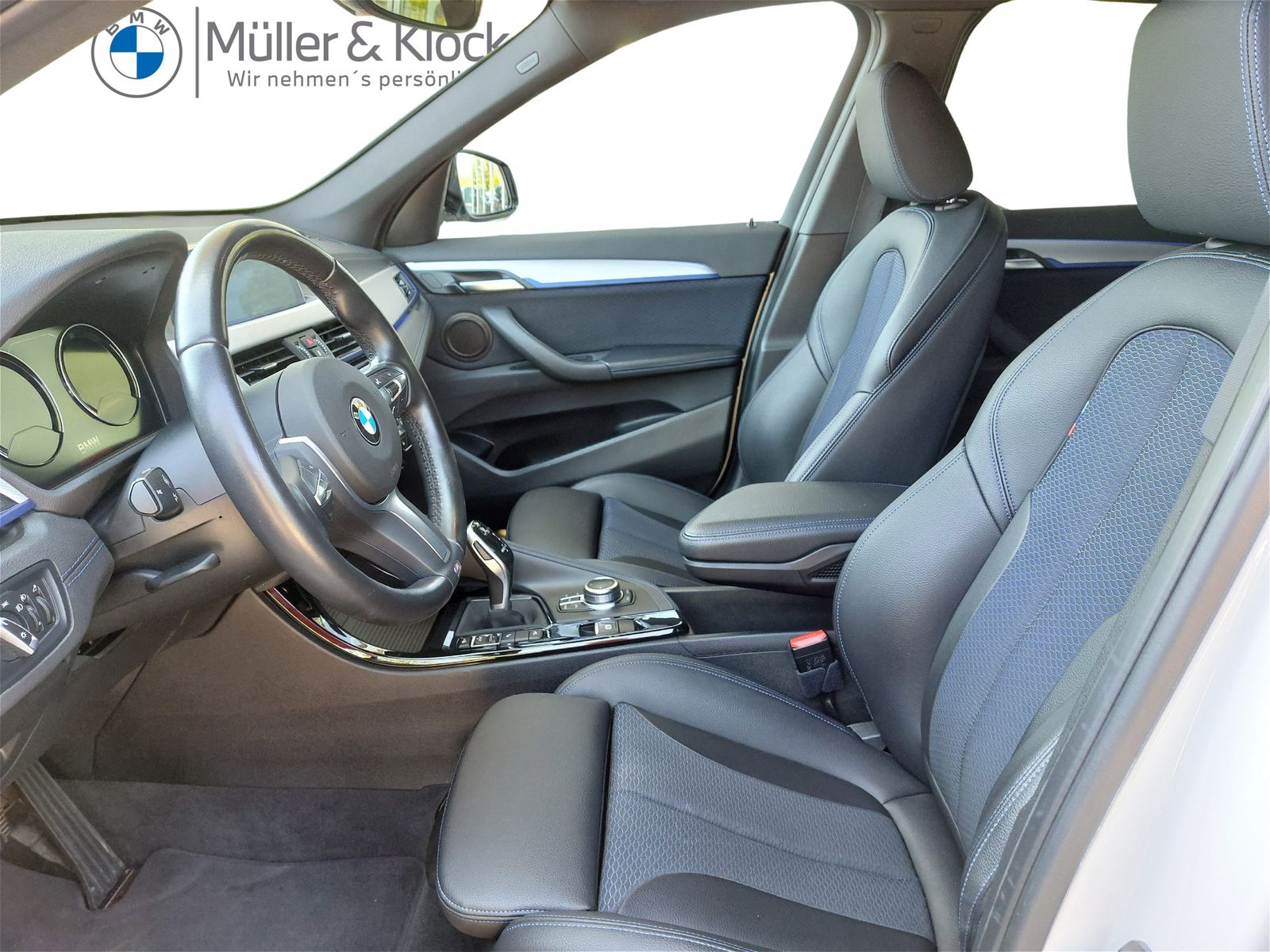 BMW X1 xDrive20i M Sportpaket - Samsaru's Car Outlet