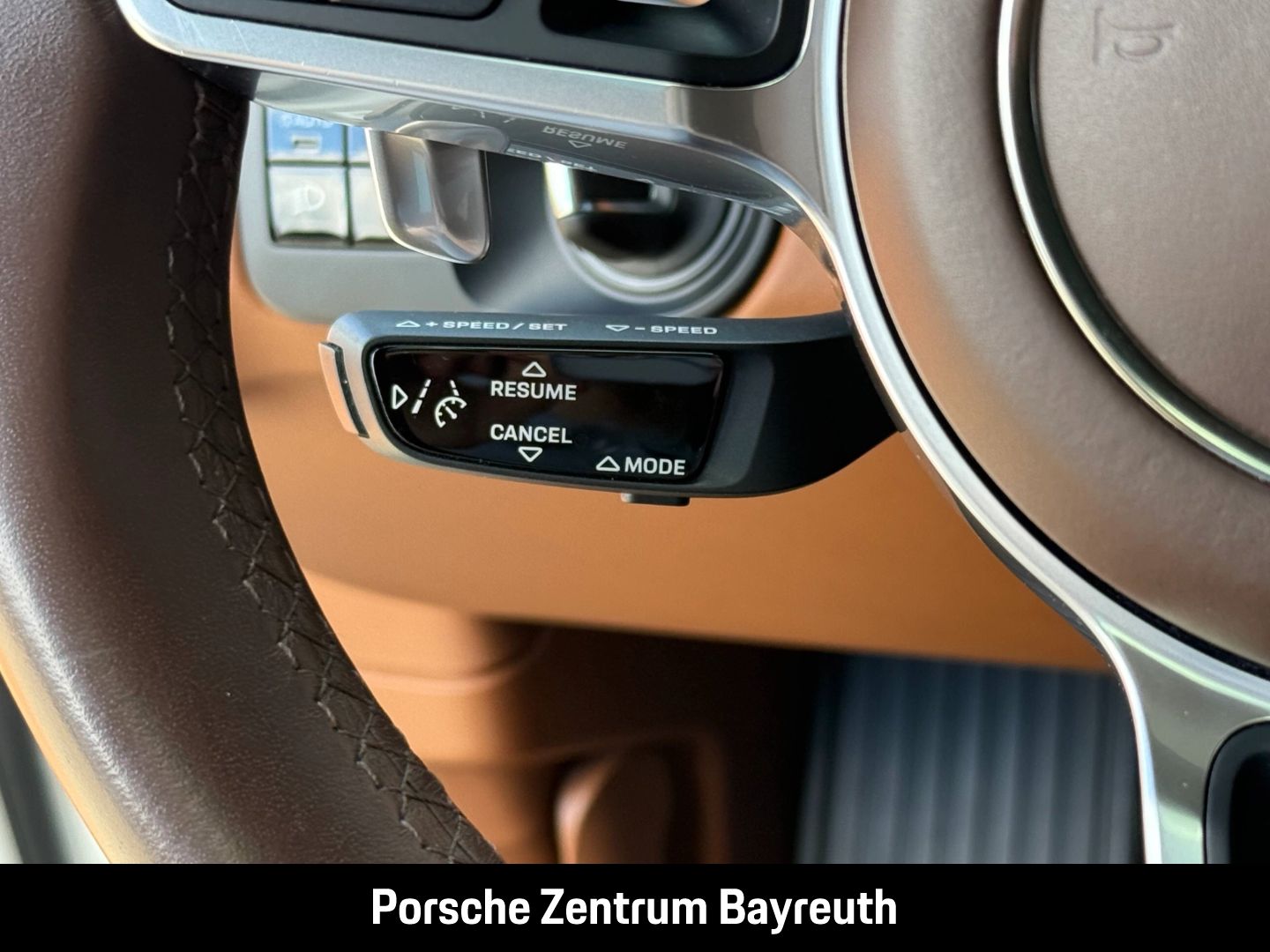 Porsche Cayenne E-Hybrid Coupe *CLUBLEDER*AHV*LUFTFEDER*