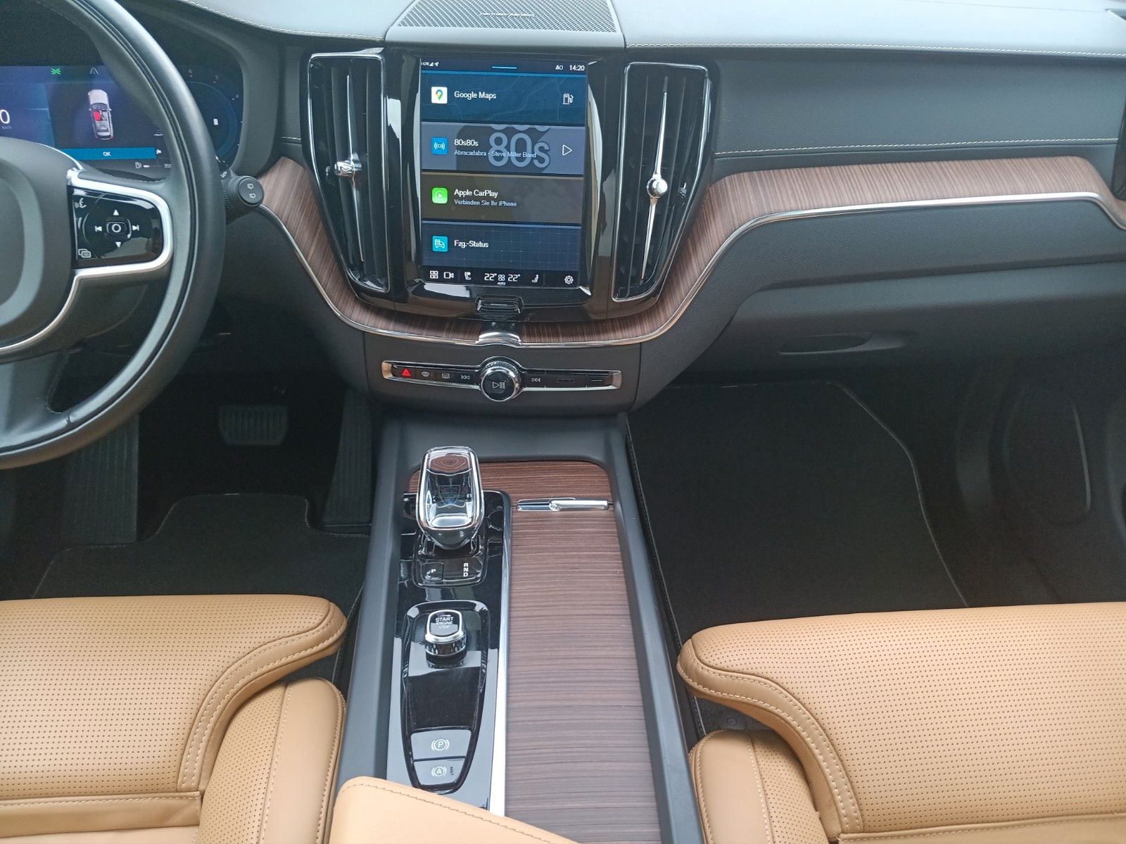 Volvo XC60 B5 AWD Inscription - Samsaru's Car Outlet