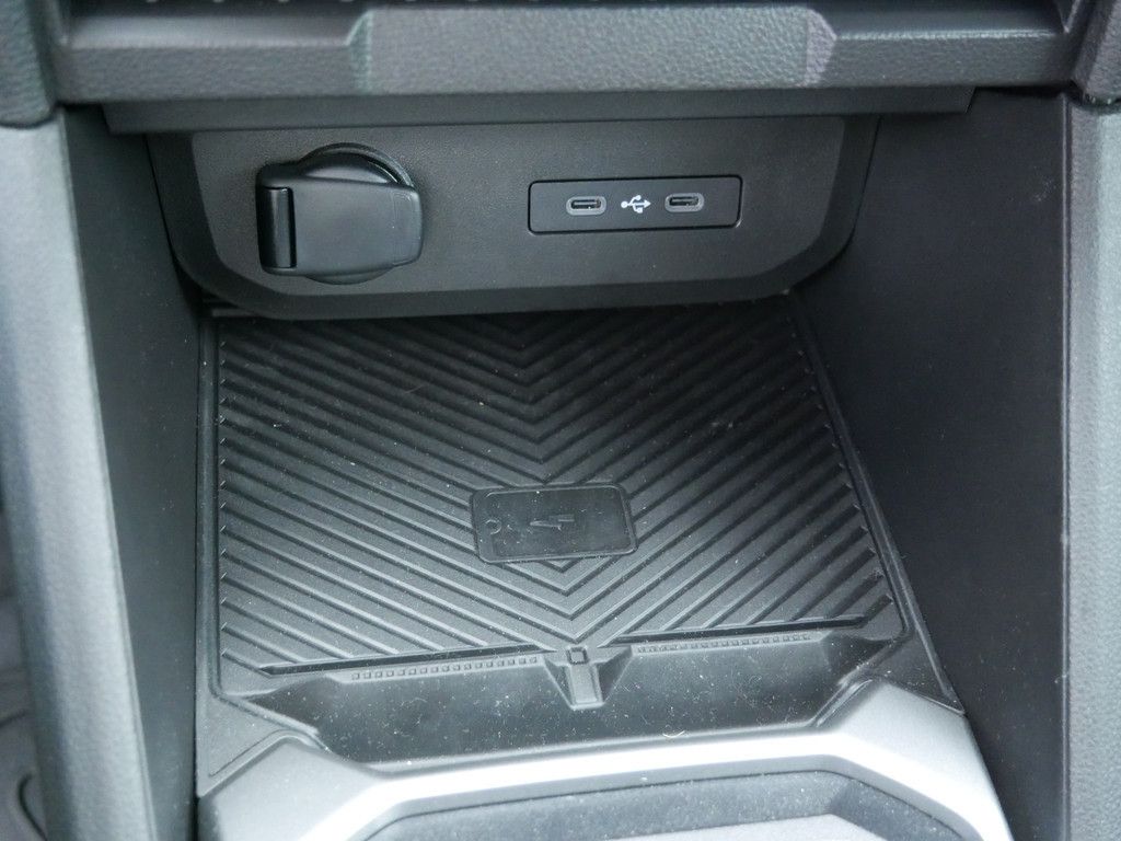 Dacia Duster Journey HYBRID 140 - Samsaru's Car Outlet