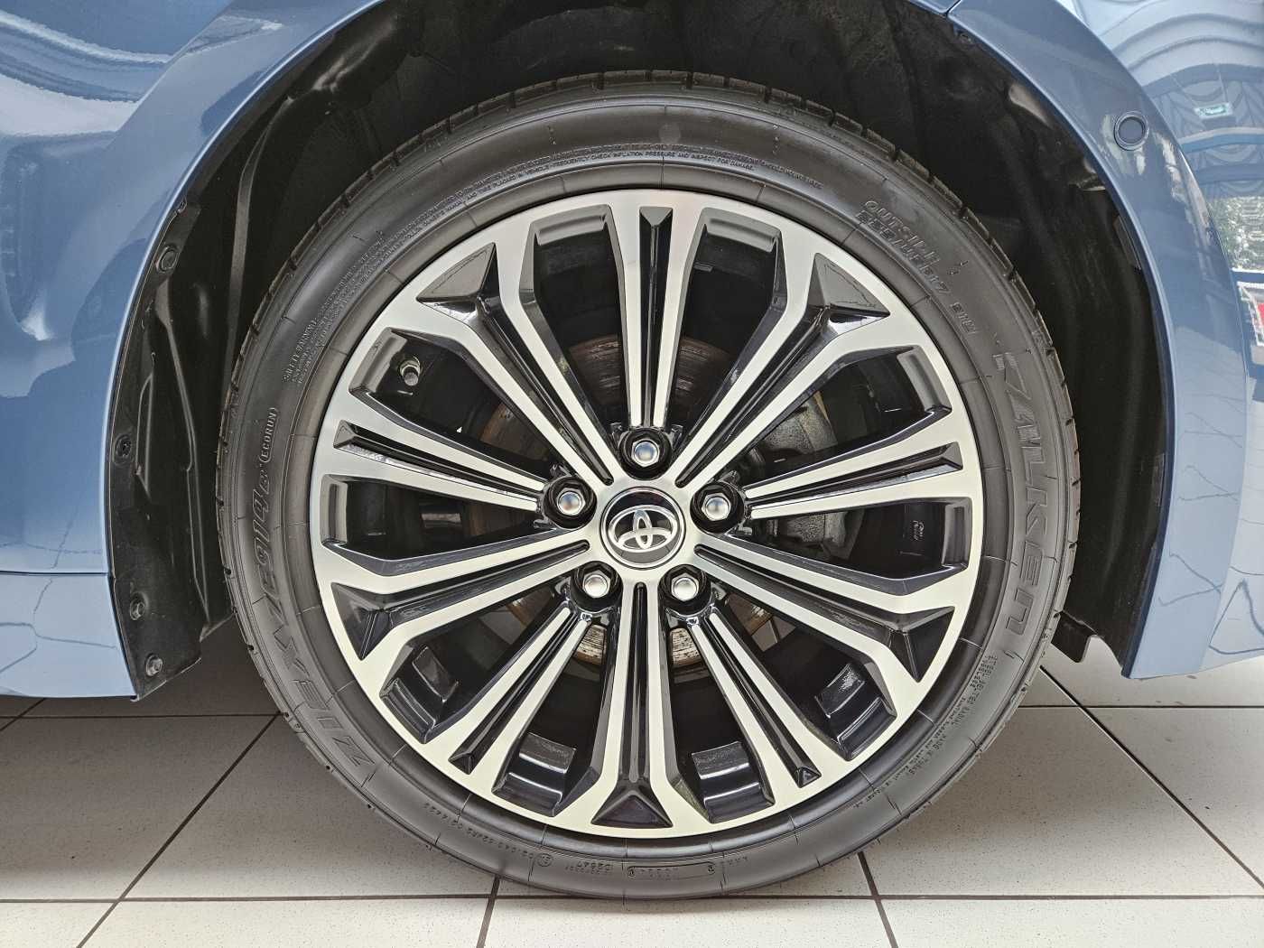 Toyota Corolla Touring Sports 1.8 Hybrid - Samsaru's Car Outlet