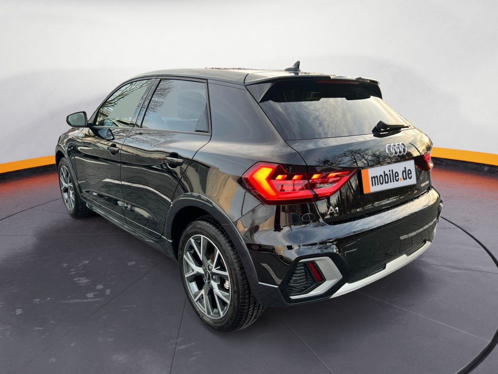 Audi A1 allstreet 30 TFSI S tronic - Samsaru's Car Outlet