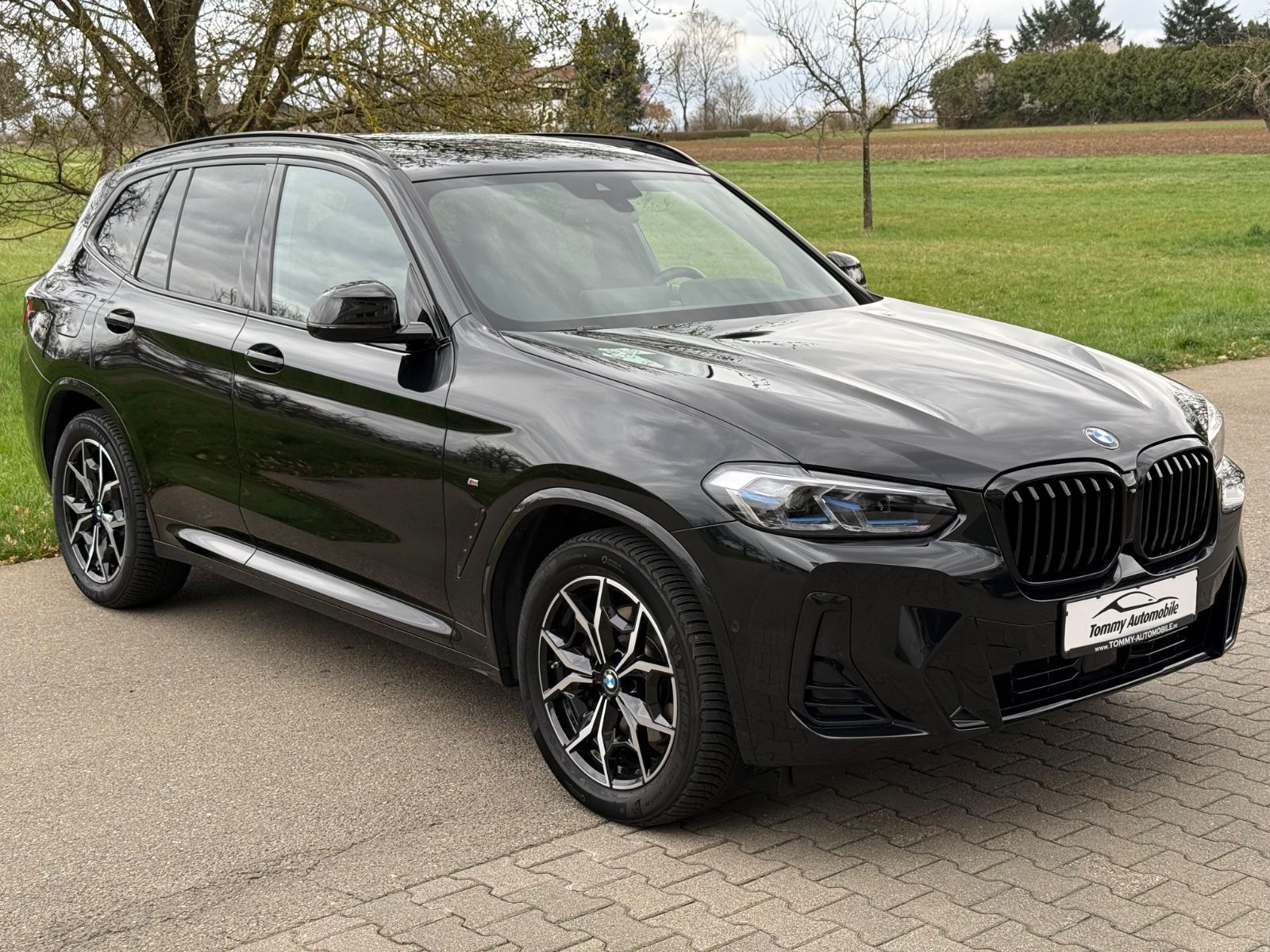 BMW X3 xDrive 30 i M Sport - Samsaru's Car Outlet
