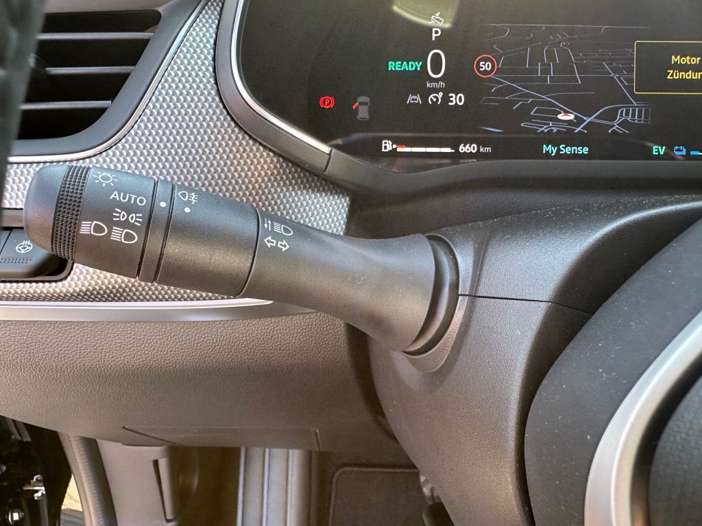 Renault Arkana TECHNO E-Tech Full Hybrid 145 - Samsaru's Car Outlet