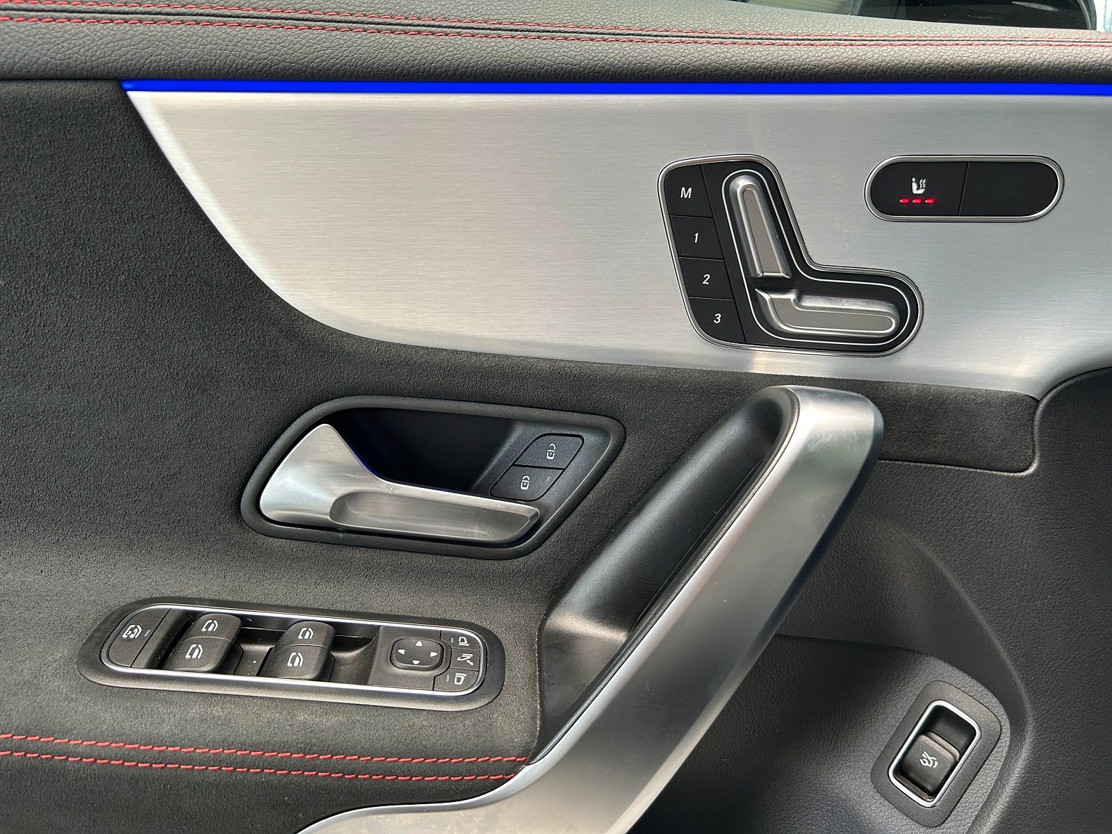 Mercedes-Benz CLA 35 AMG 4M PREMIUM - Samsaru's Car Outlet