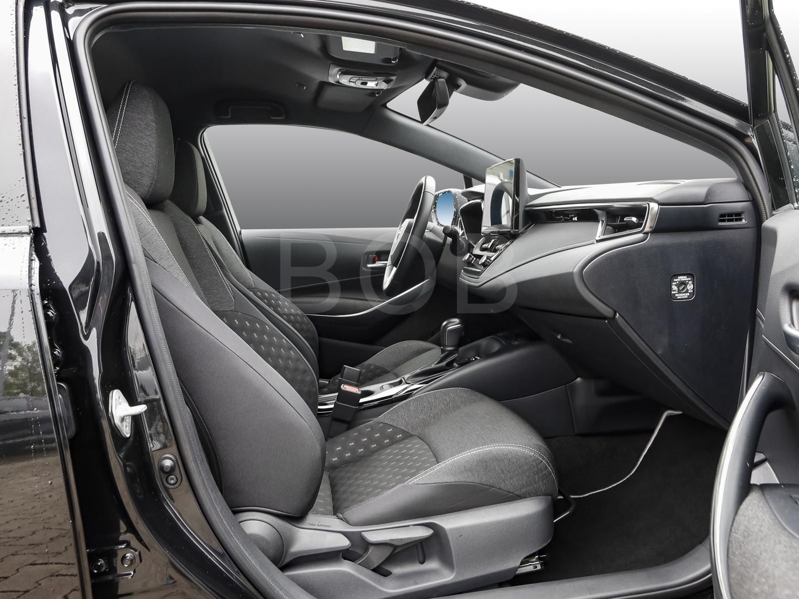 Toyota Corolla 1.8 Hybrid Comfort - Samsaru's Car Outlet