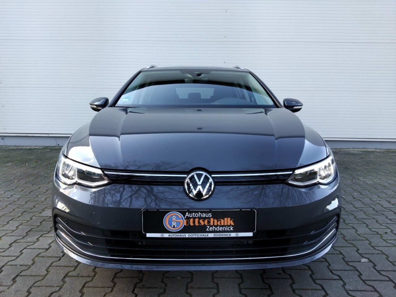 Volkswagen Golf VIII Variant eTSI DSG - Samsaru's Car Outlet