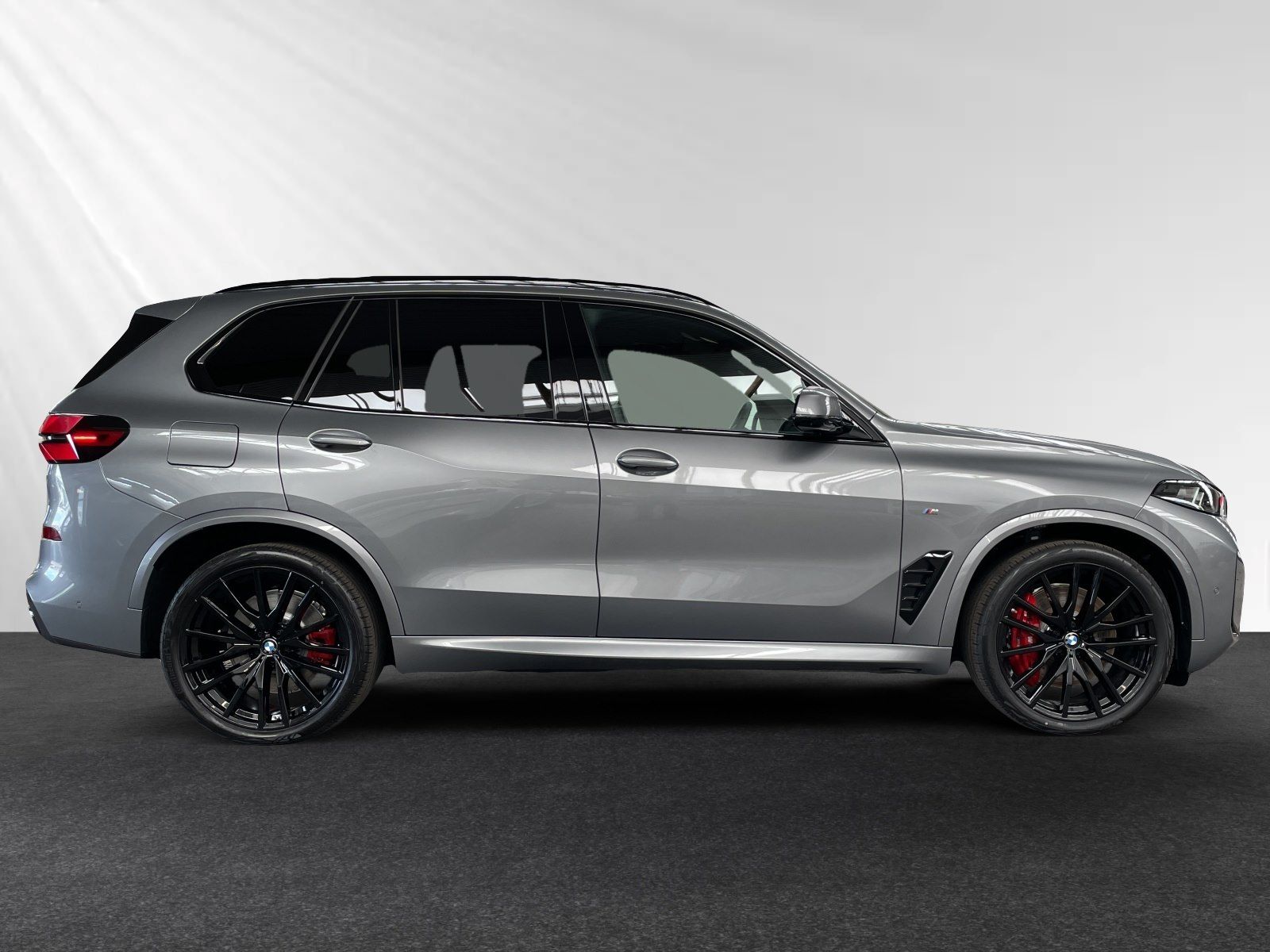 BMW X5 xDrive50e M Sport Pro|AHK|SkyLounge|H/K