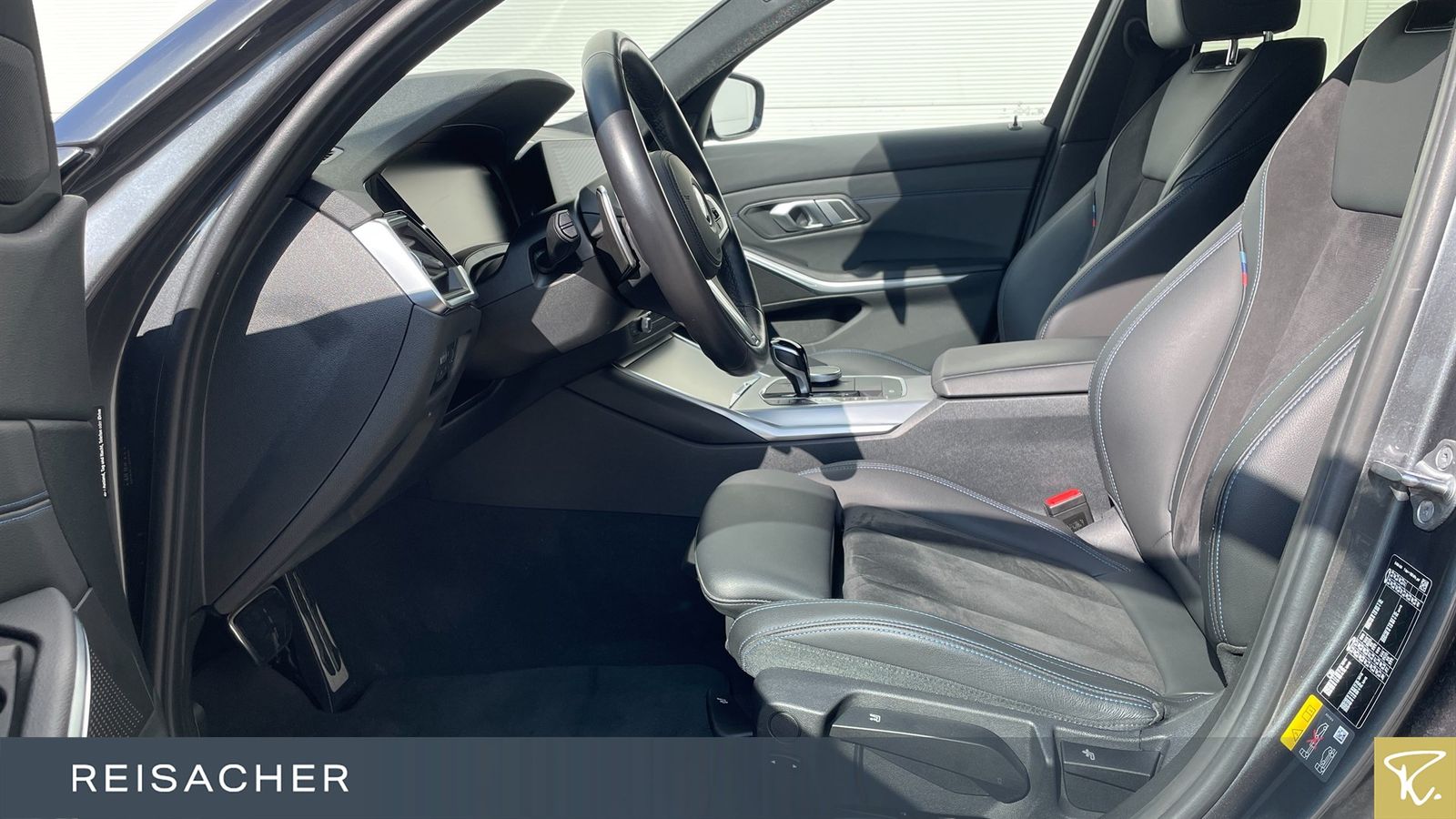 BMW 330e A xDrive M Sport - Samsaru's Car Outlet