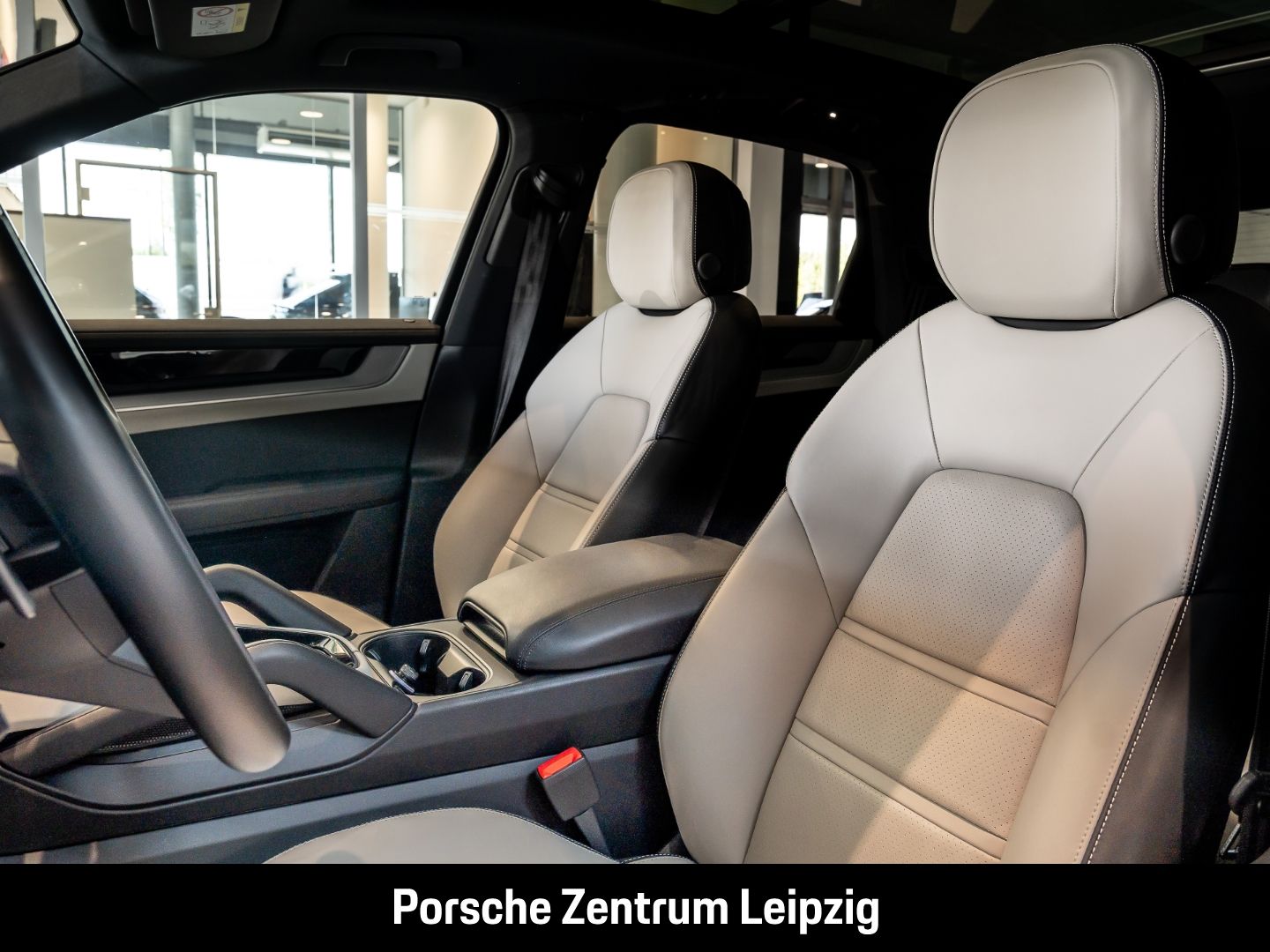 Porsche Cayenne S 22Zoll Luft ACC AHK 360Grad Panorama