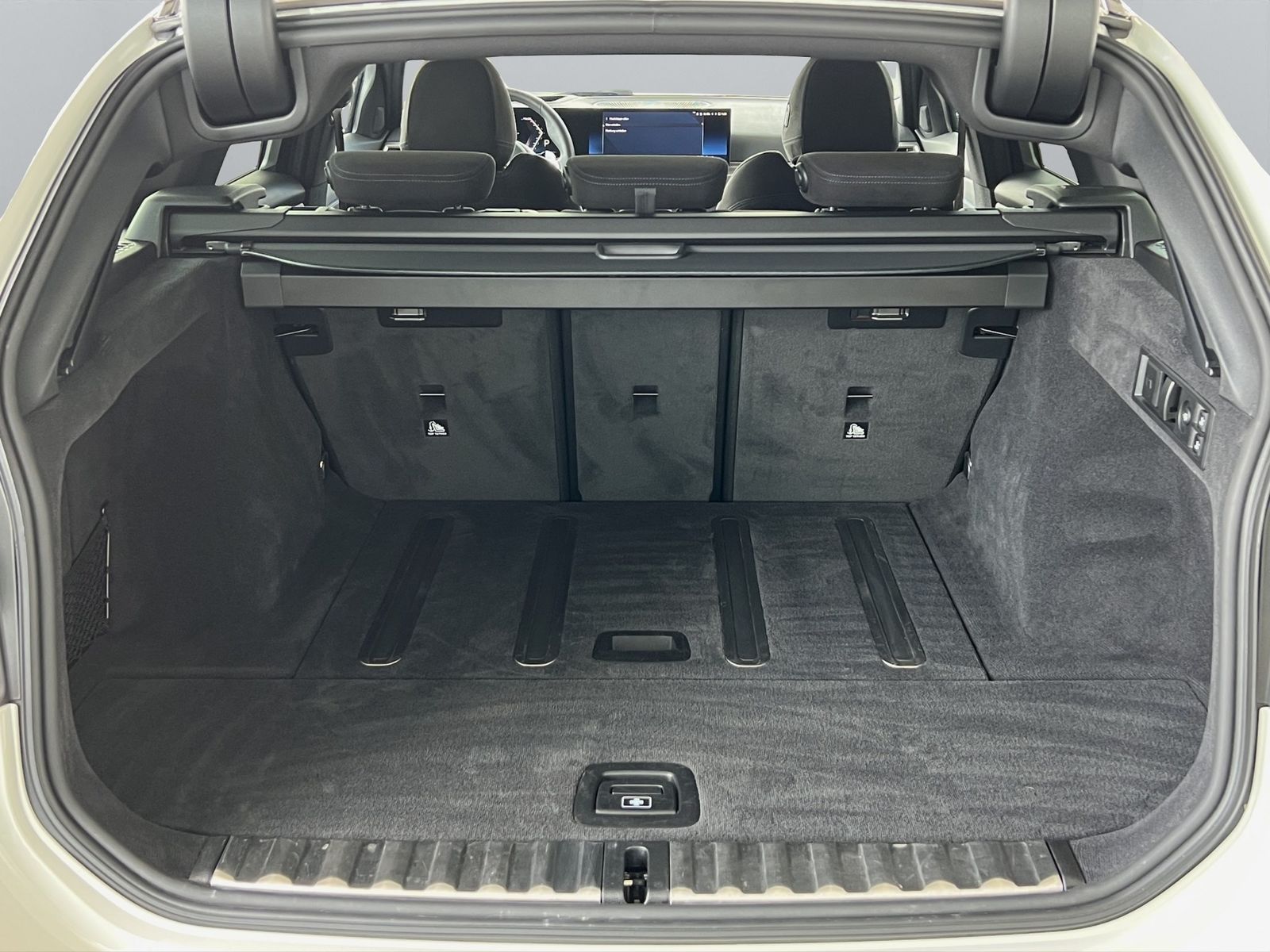 BMW 320i Touring M-Sport adapLED ACC 360° Pano AHK
