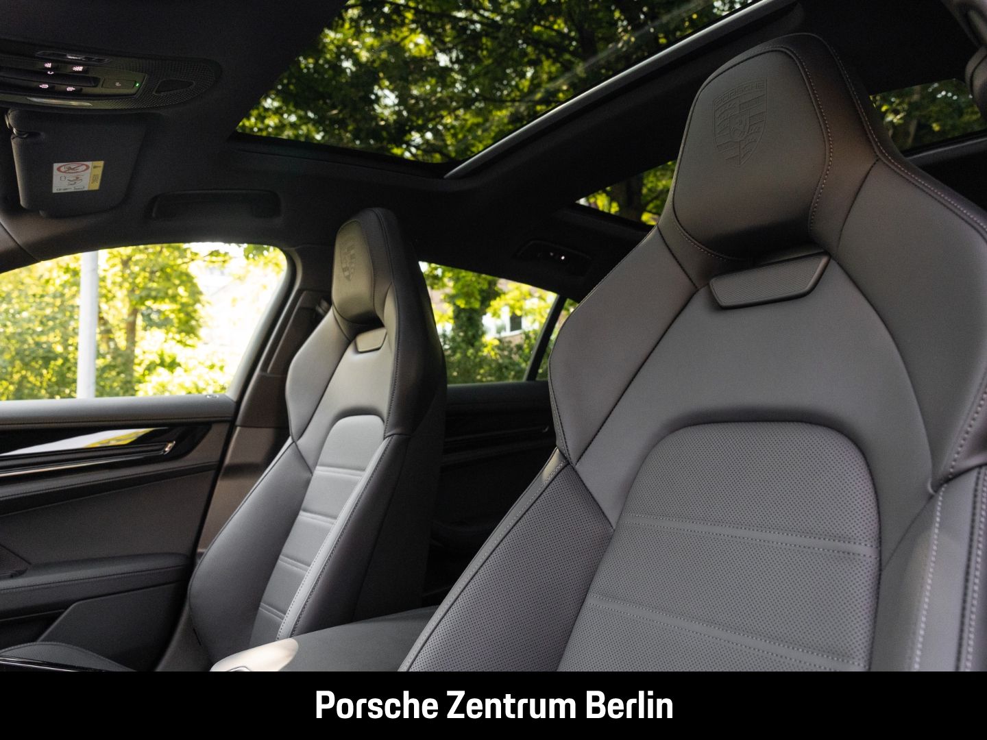 Porsche Panamera 4S E-Hybrid Surround-View Sportabgas