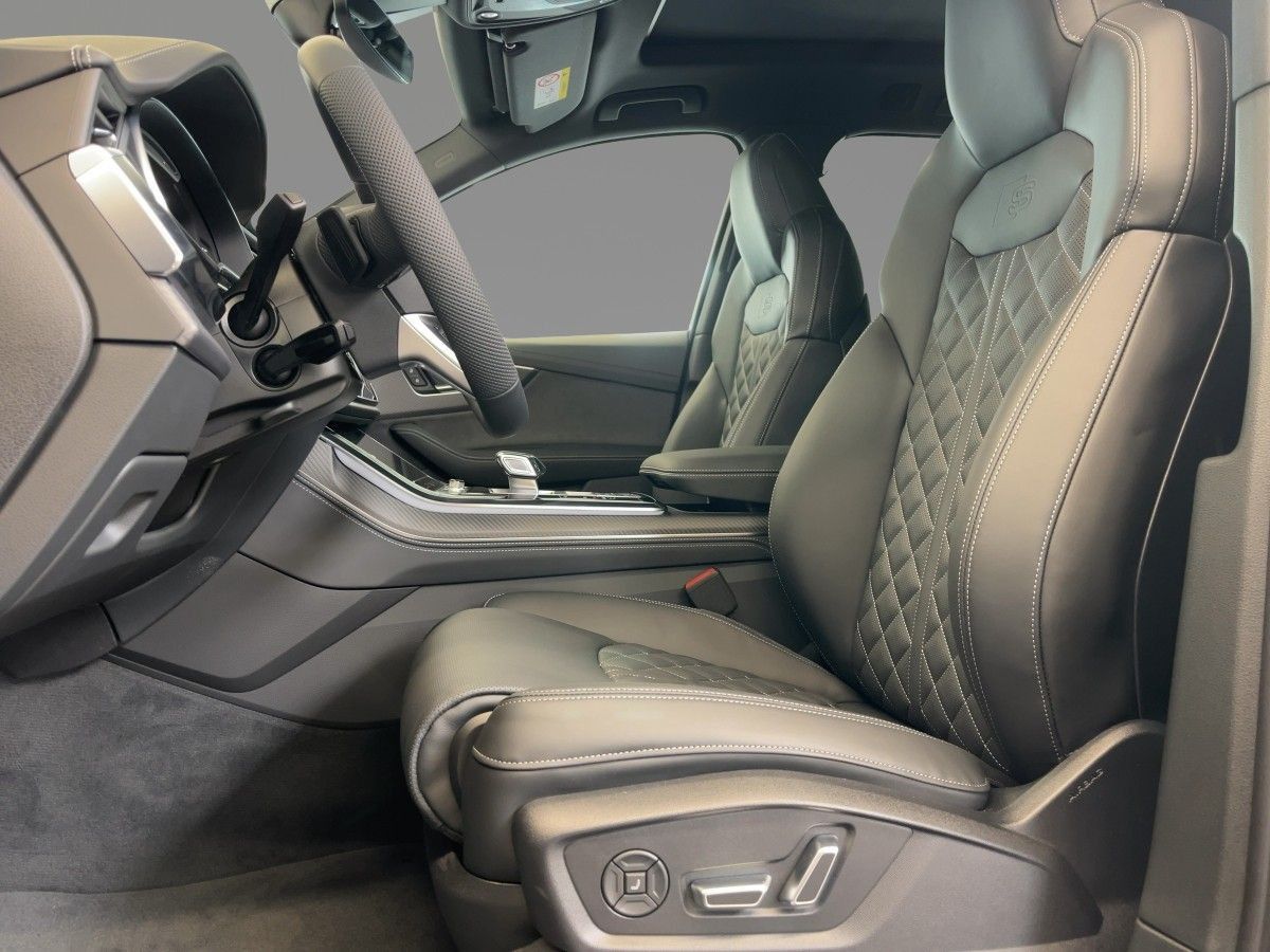 Audi Q7 SUV 60 TFSI e S line quattro