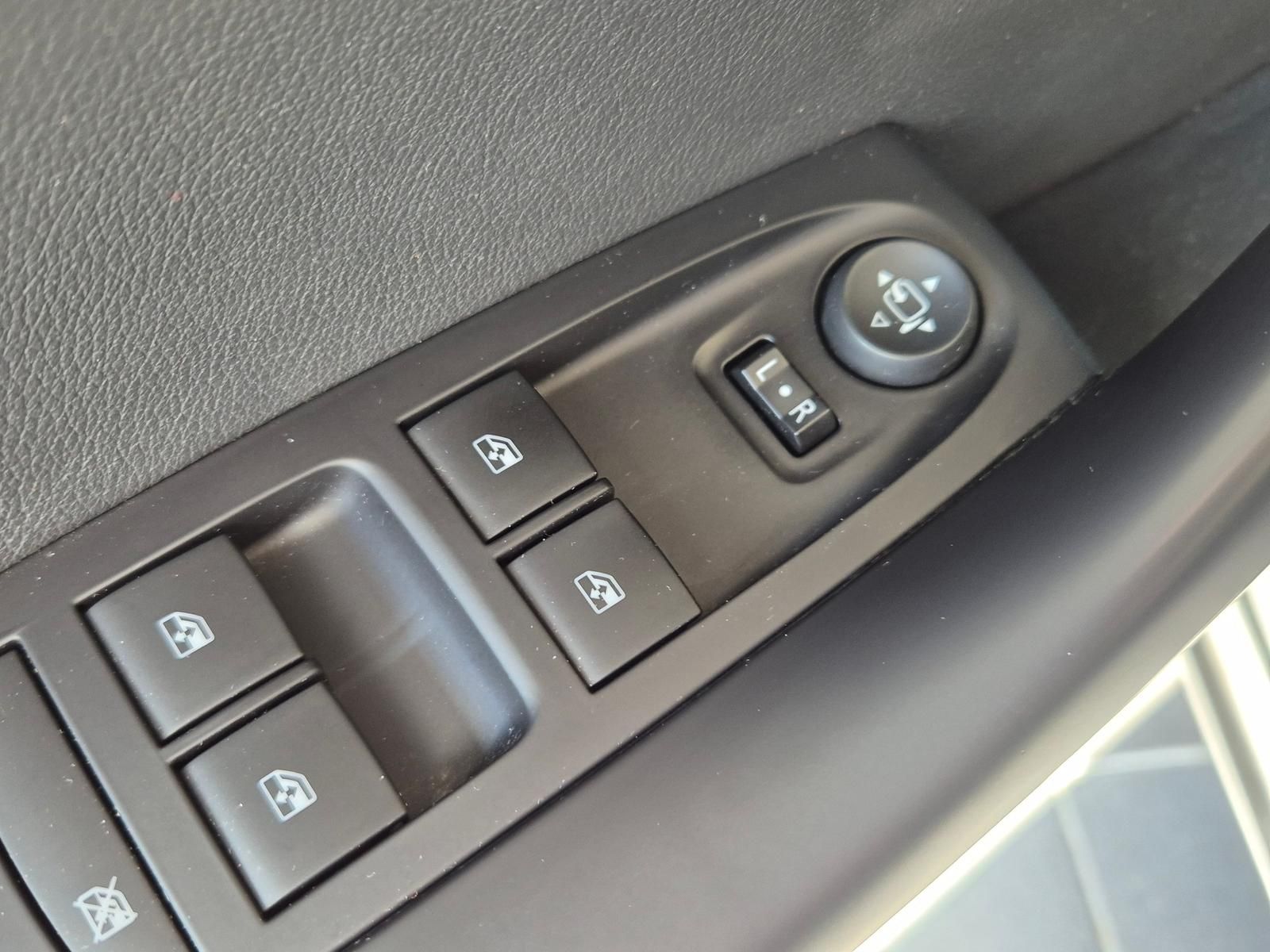 Opel Astra 1.4 Turbo - Samsaru's Car Outlet