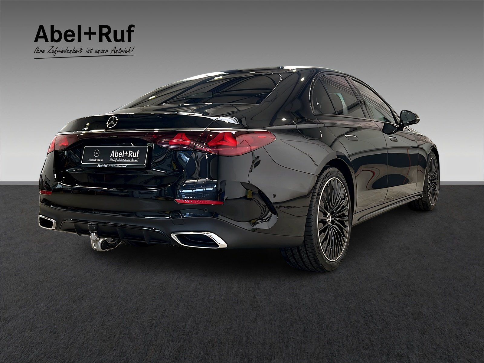 Mercedes-Benz E 450 d 4M+AMG+LEDER+PREMIUM+AHK+STANDHEIZUNG