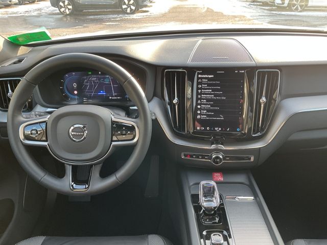 Volvo XC60 B4 Plus Dark 2WD ACC PANO Standhz Allwetter