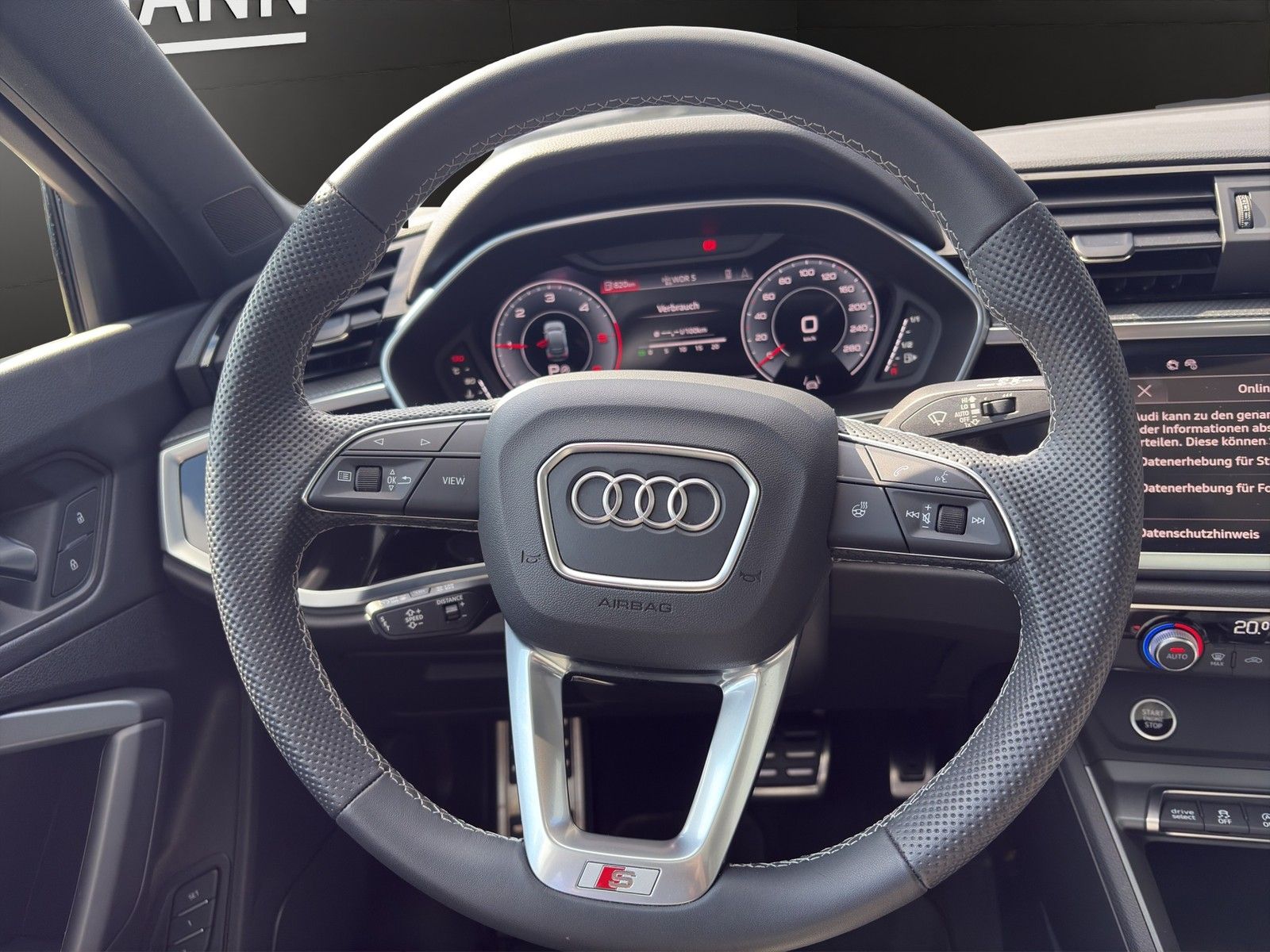 Audi Q3 Sportback 40 TDI S line AHK+Pano+Matrix+SONOS
