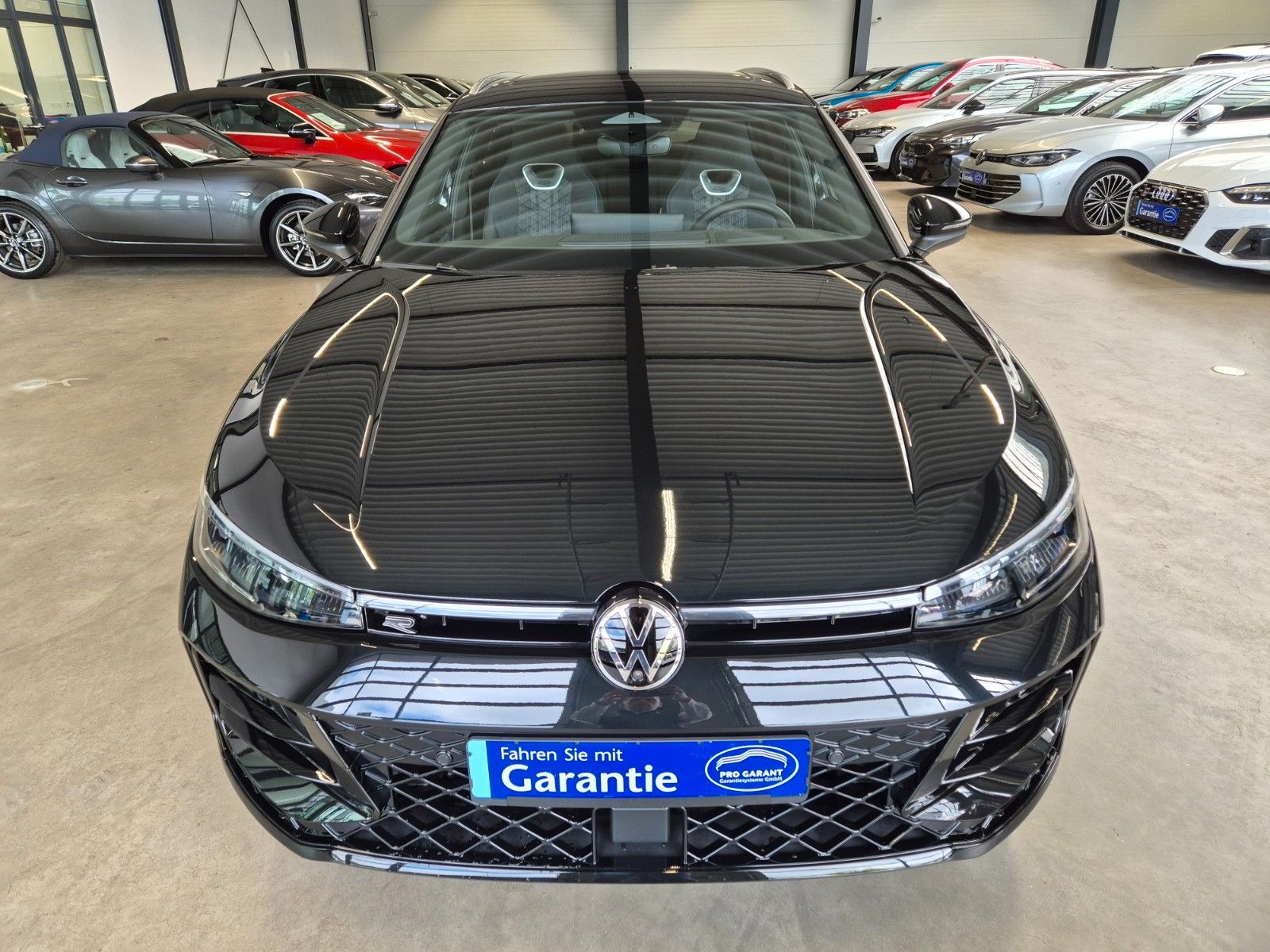 Volkswagen PASSAT VARIANT 2.0 TSI 4M R-LINE IQ PANO HUD AHK