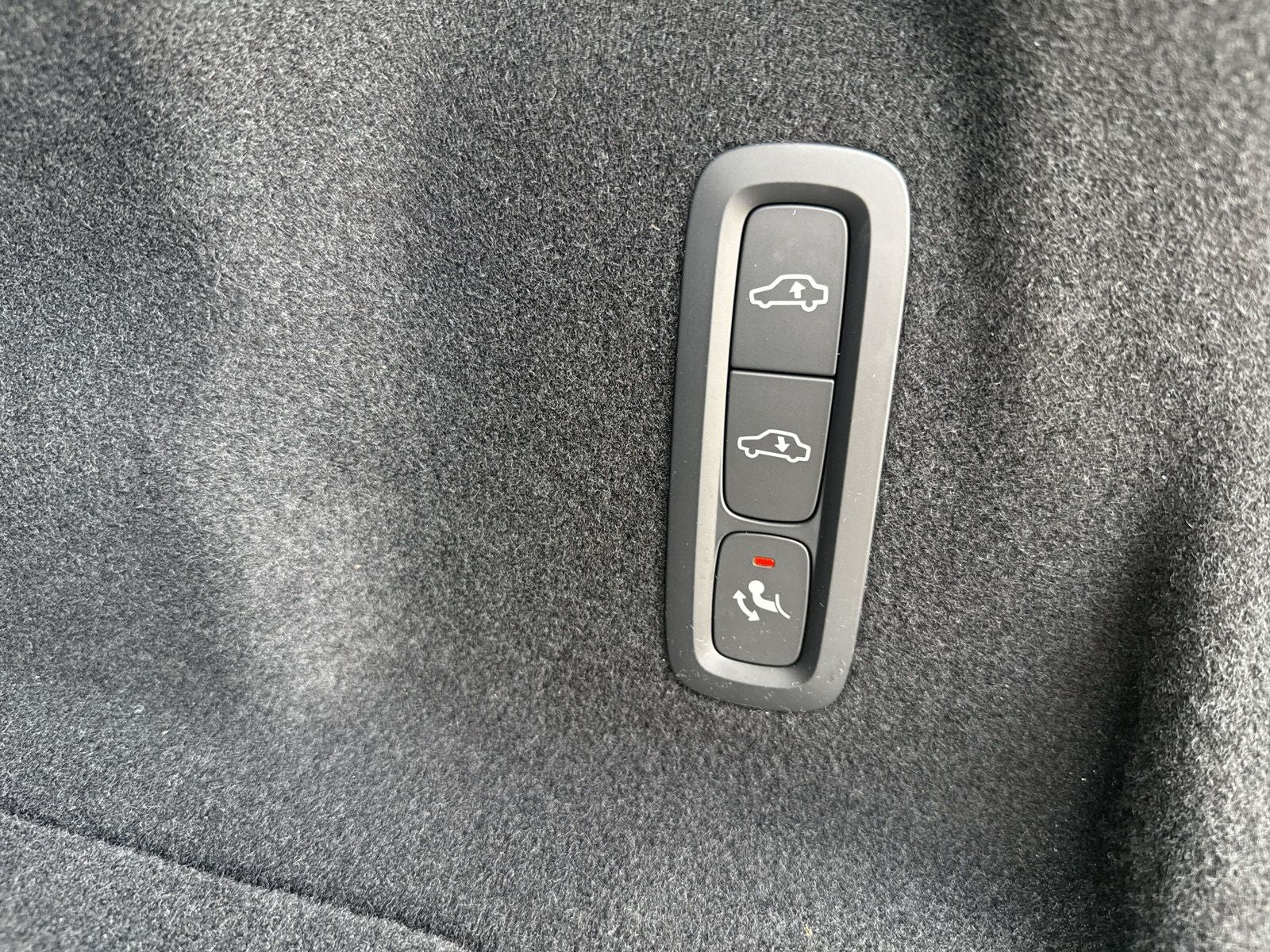 Volvo XC60 B5 Ultra Dark AWD !!! VOLLAUSSTATTUNG !!!