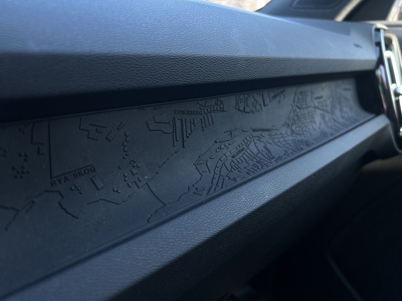 Volvo XC40 Core Pure Electric - Samsaru's Car Outlet