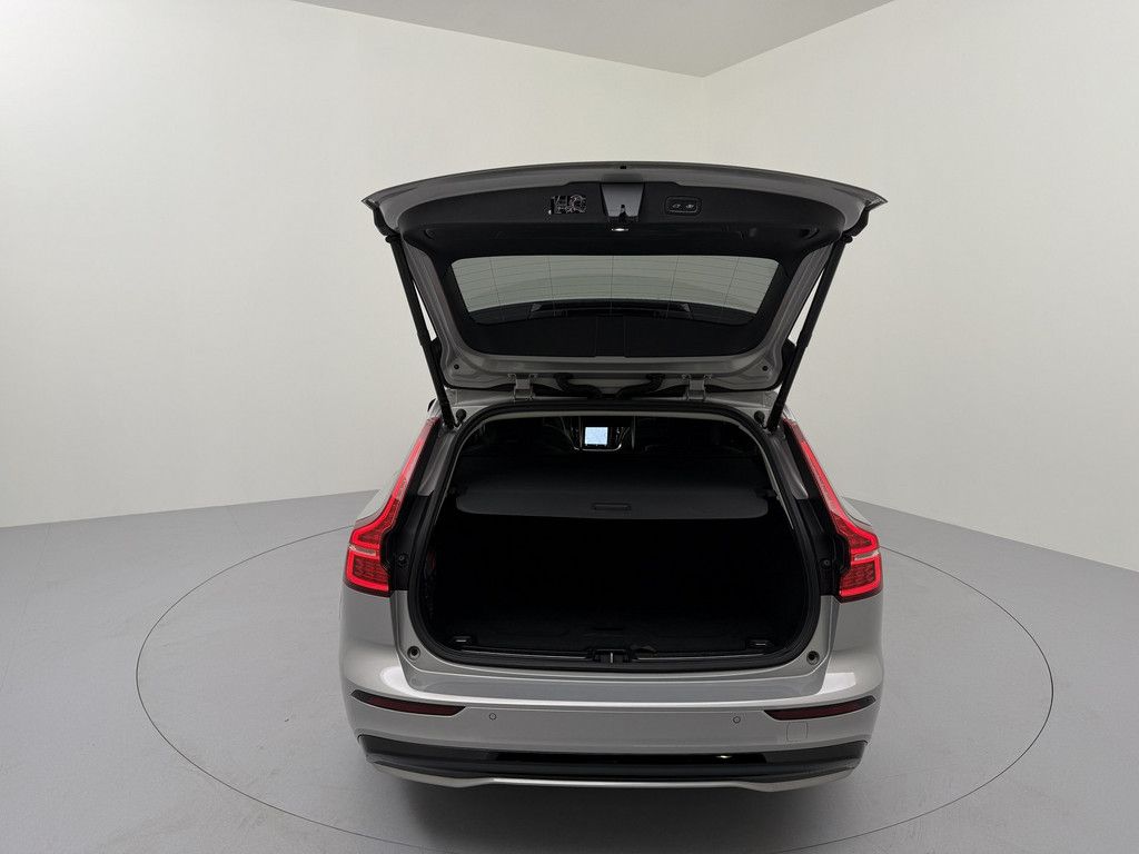 Volvo V60 T8 Ultra Dark Recharge Plug-In Hybrid AWD