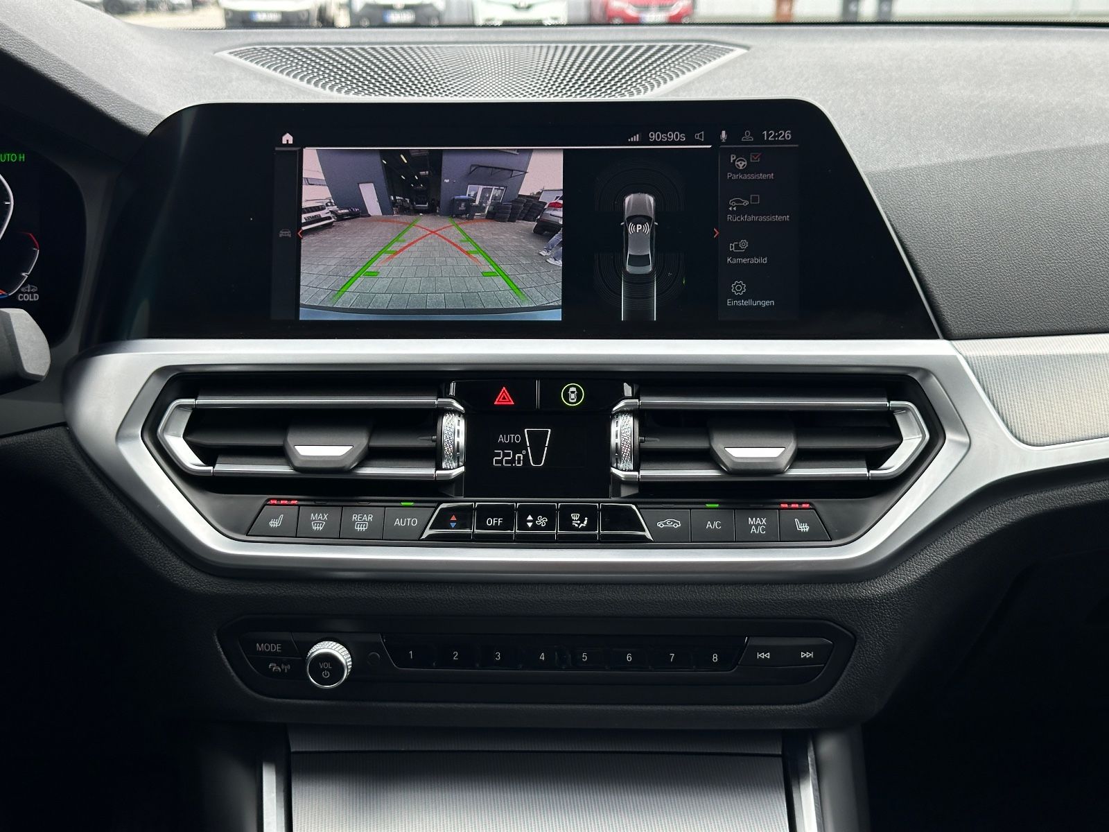 BMW 320 d xDrive Laser Leder HuD Key Innovation - Samsaru's Car Outlet