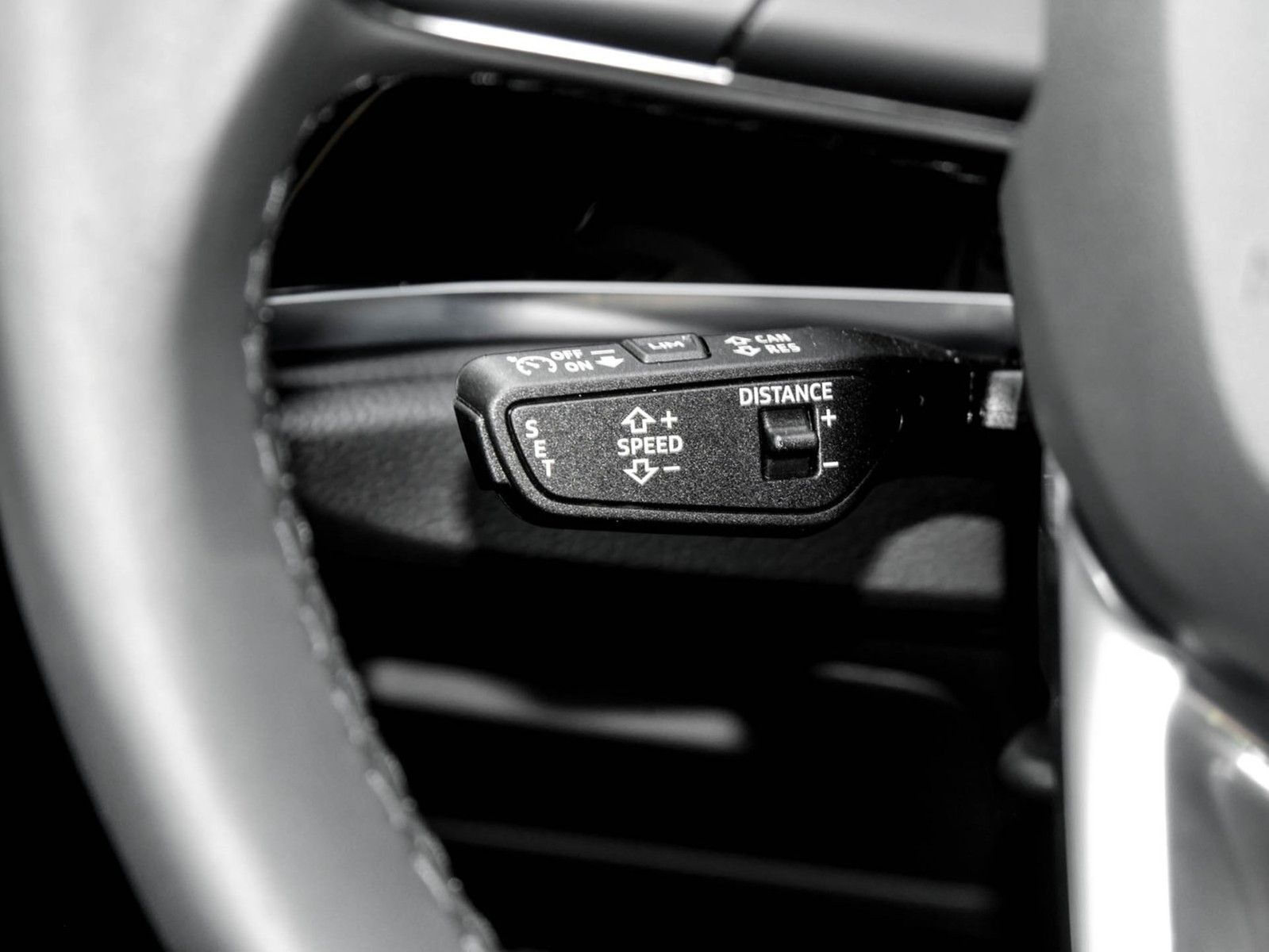 Audi Q3 Sportback 40 quattro S LINE - Samsaru's Car Outlet