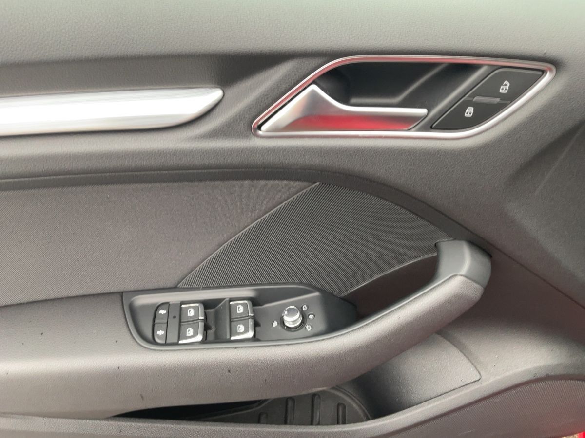 Audi A3 Sportback 35 TFSI S-TR SPORT - Samsaru's Car Outlet