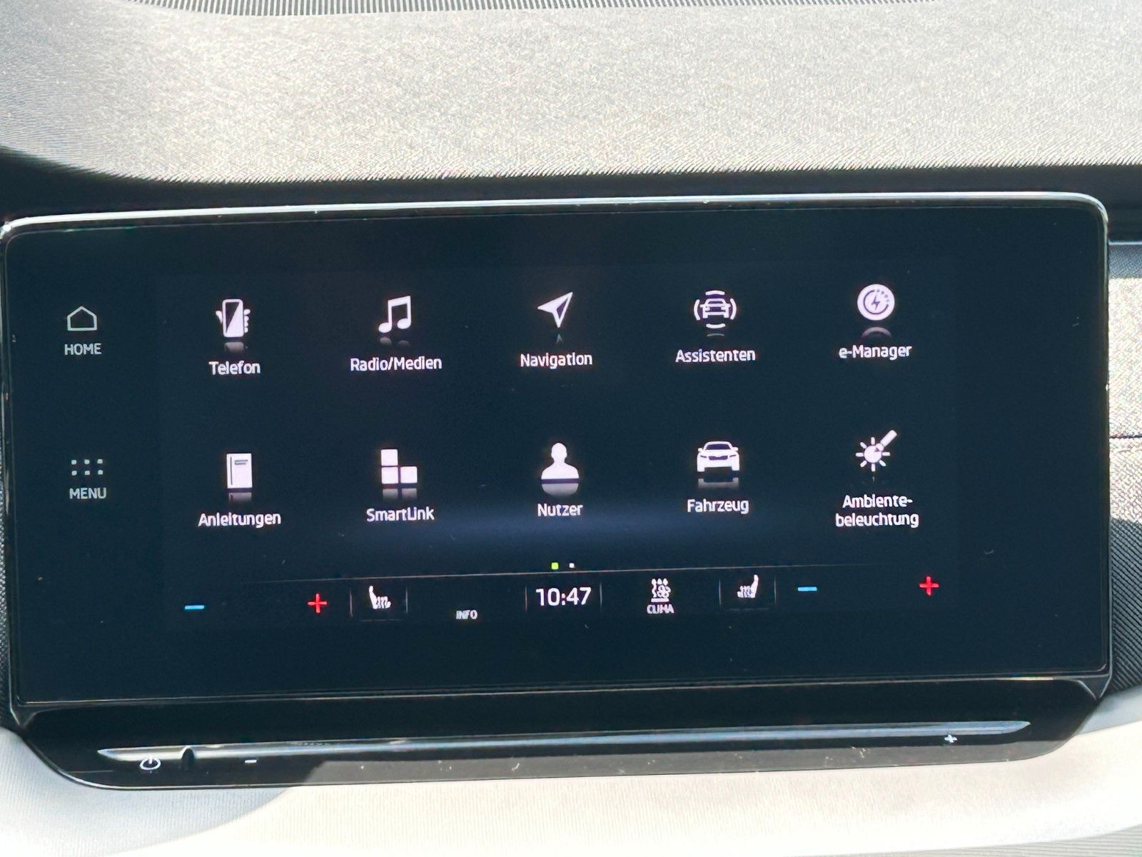 Skoda OCTAVIA Combi Style 1.4 TSI iV - Samsaru's Car Outlet