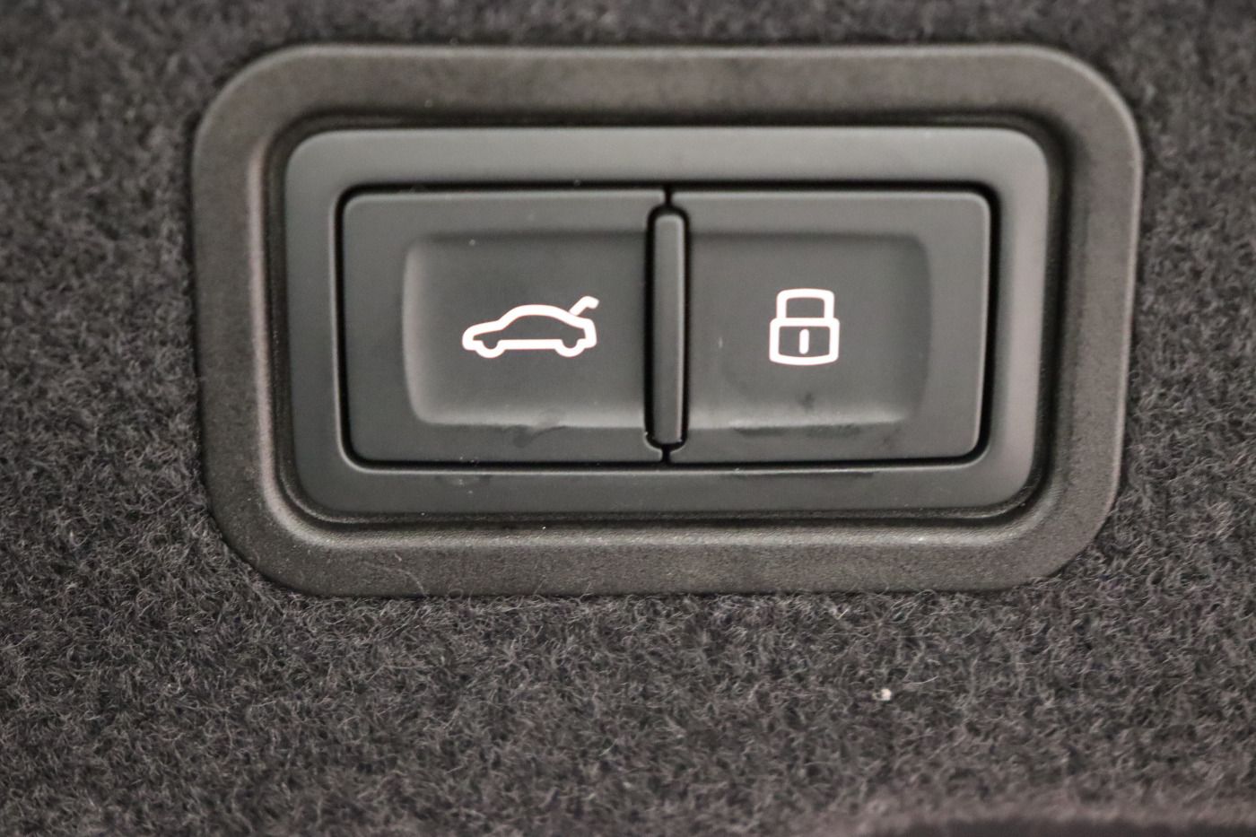 Audi A8 50 TDI quattro - Samsaru's Car Outlet