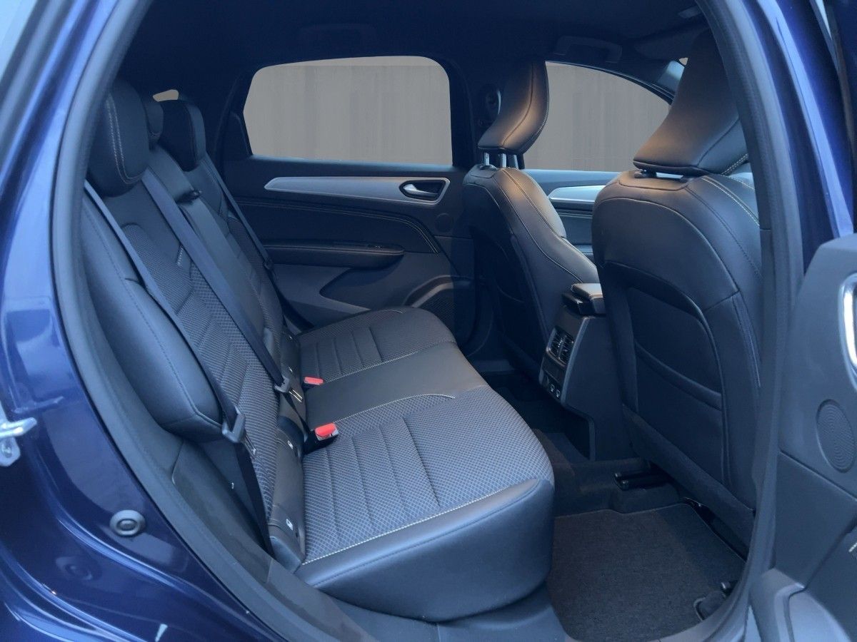 Renault Arkana TECHNO E-Tech Full Hybrid - Samsaru's Car Outlet
