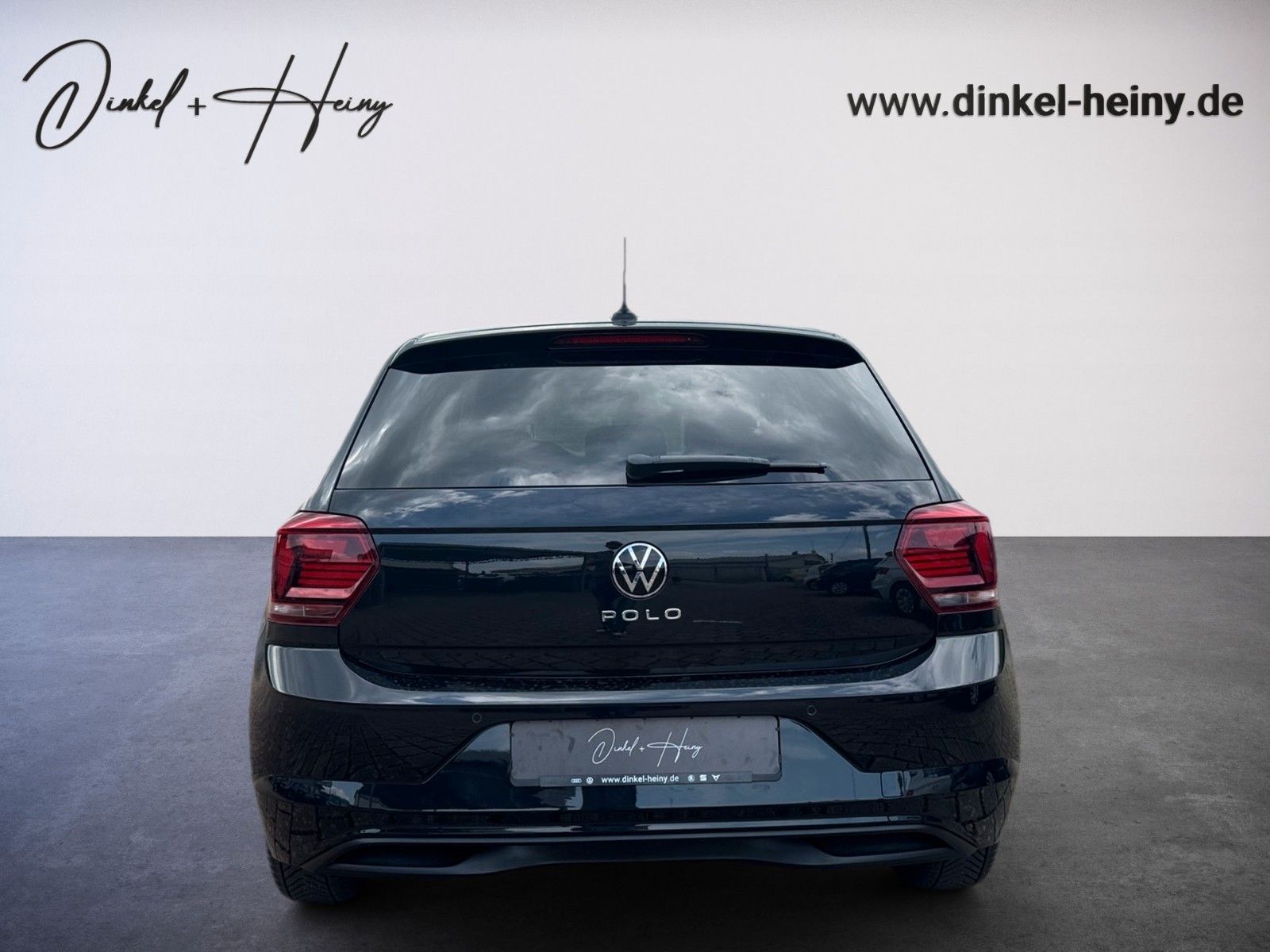 Volkswagen Polo VI Comfortline 1.0TSI - Samsaru's Car Outlet