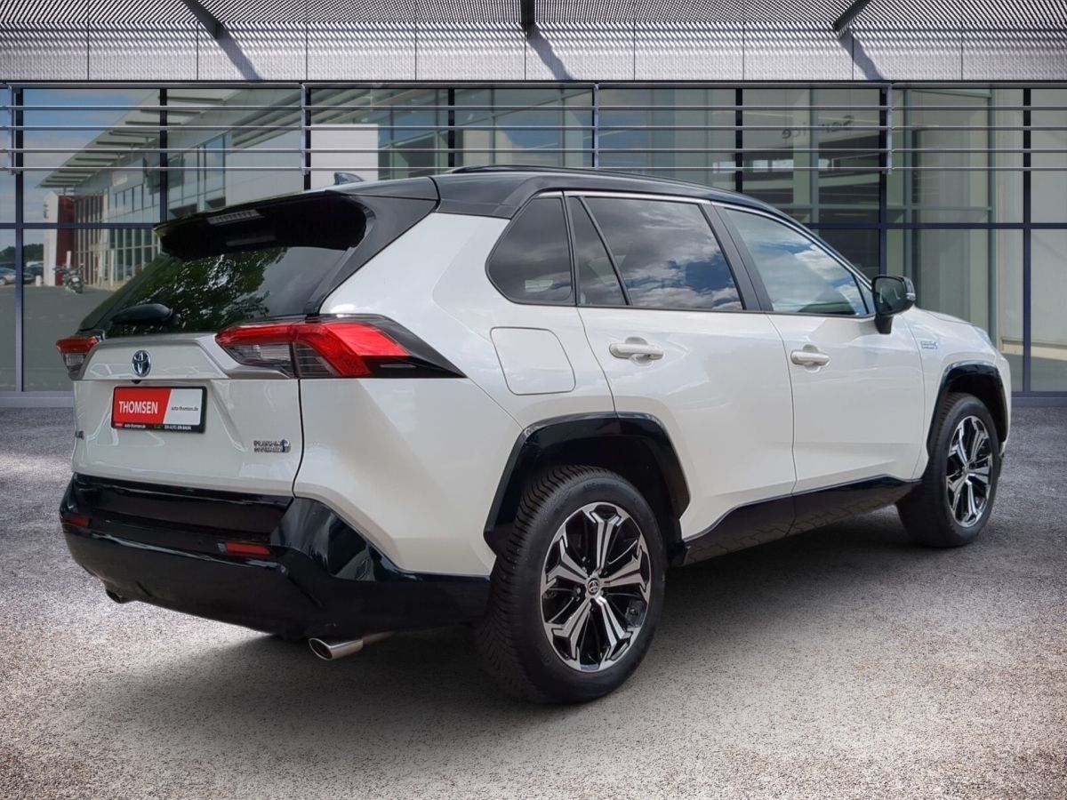 Toyota RAV4 2.5 - Samsaru's Car Outlet