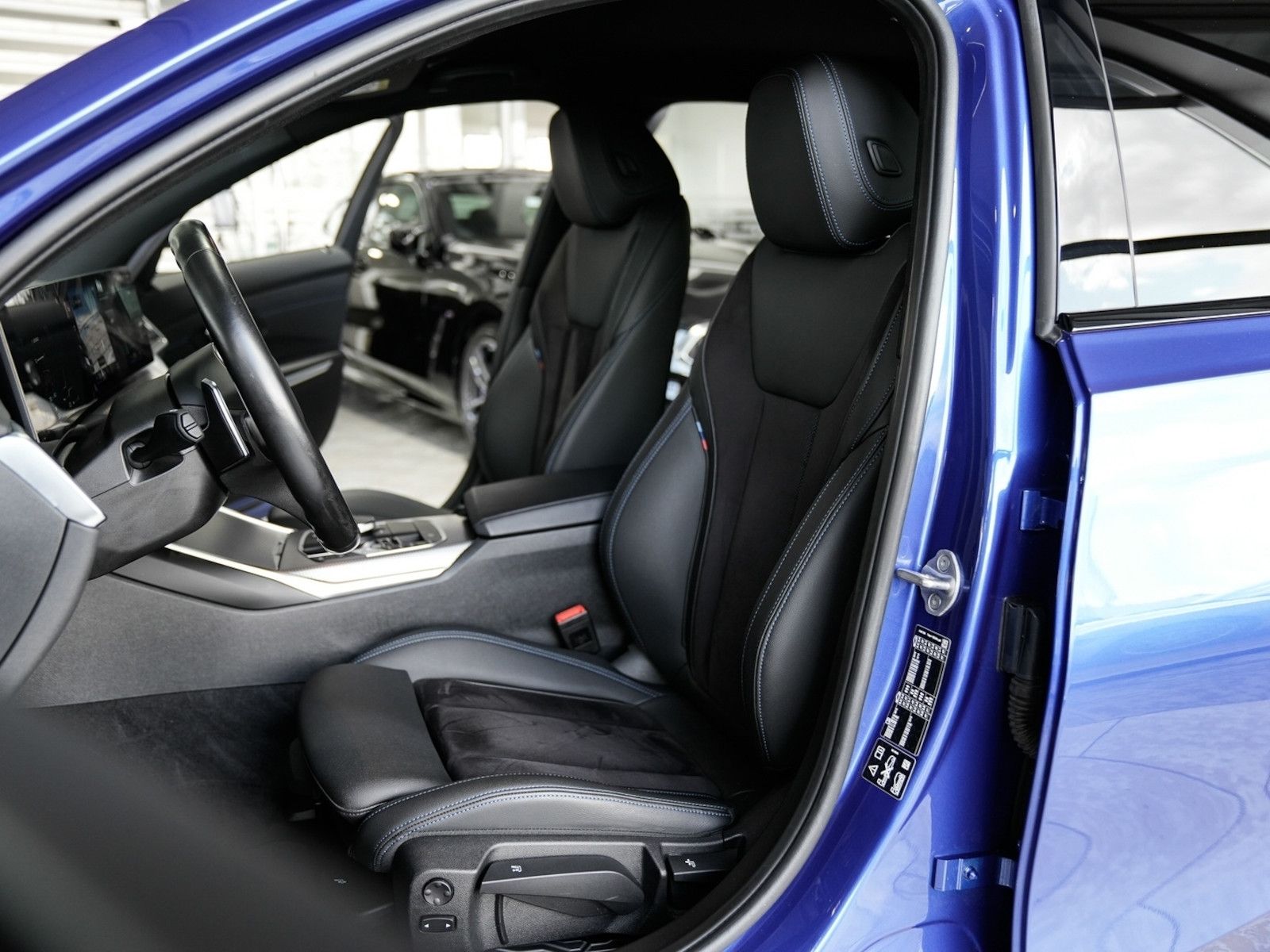 BMW 320d xDrive Touring M Sport - Samsaru's Car Outlet