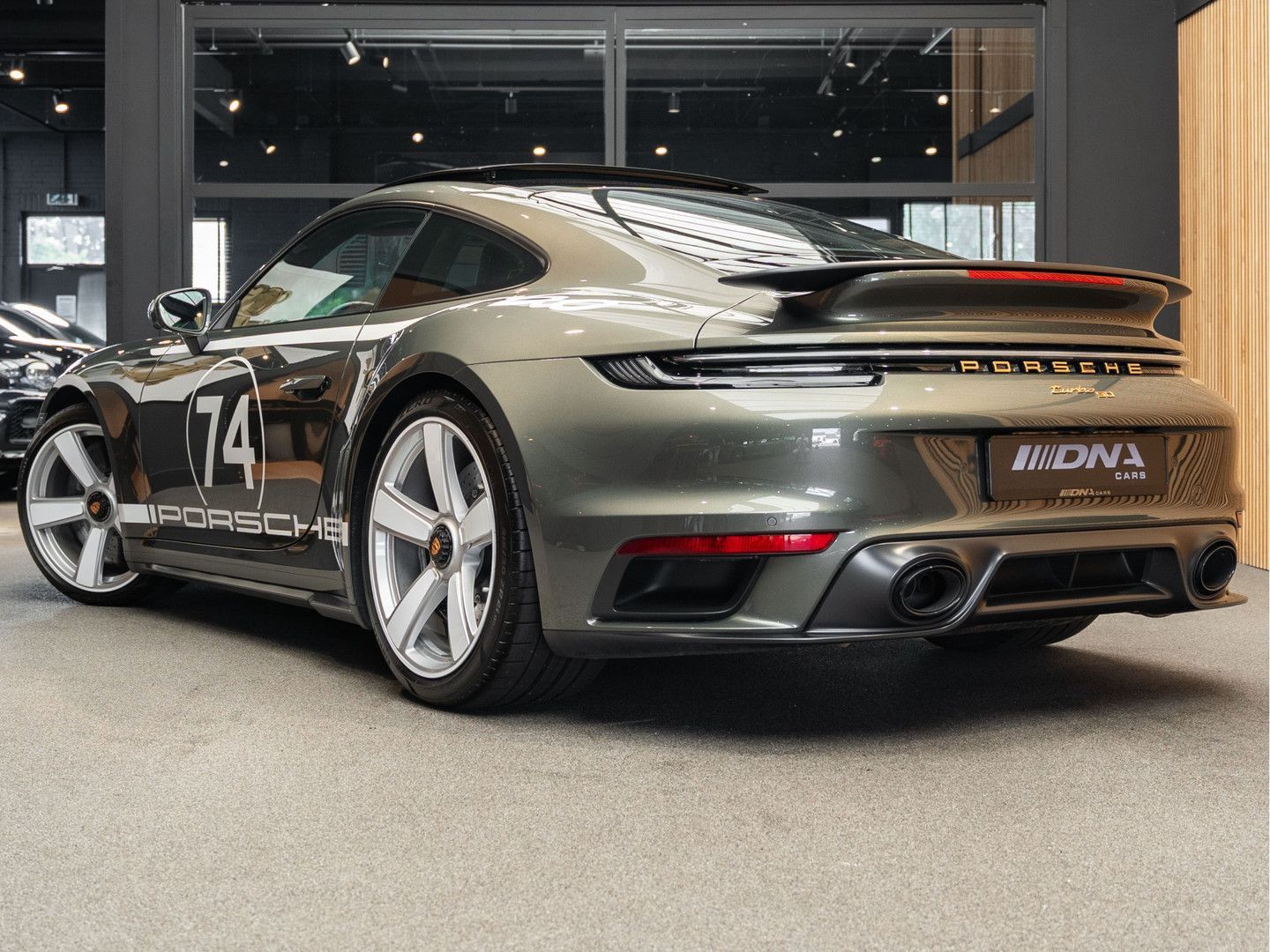 Porsche 992 992 Turbo 50 Years 1/1974 Burmester Leder 91